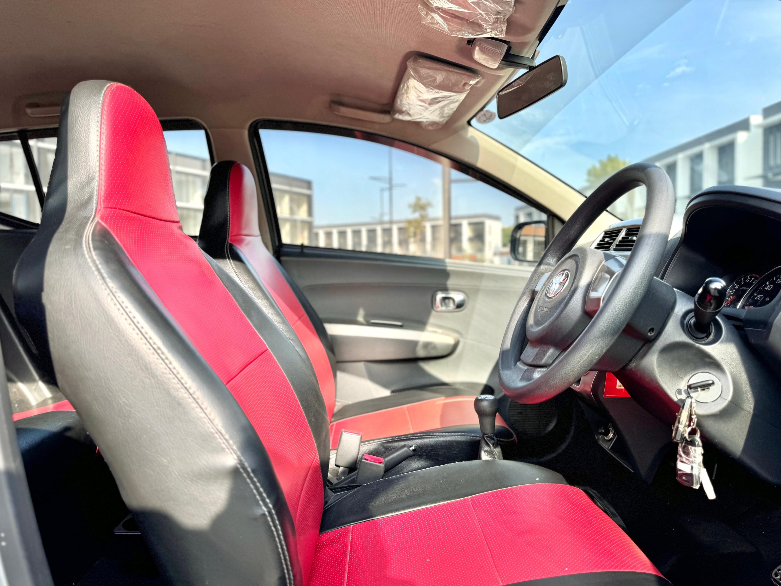 Toyota Agya 1.0 G MT Silver - Gambar 13