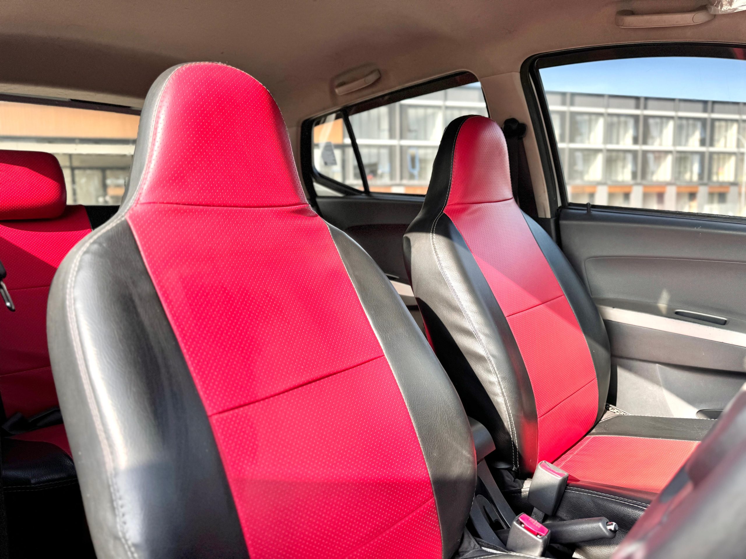 Toyota Agya 1.0 G MT Silver - Gambar 15