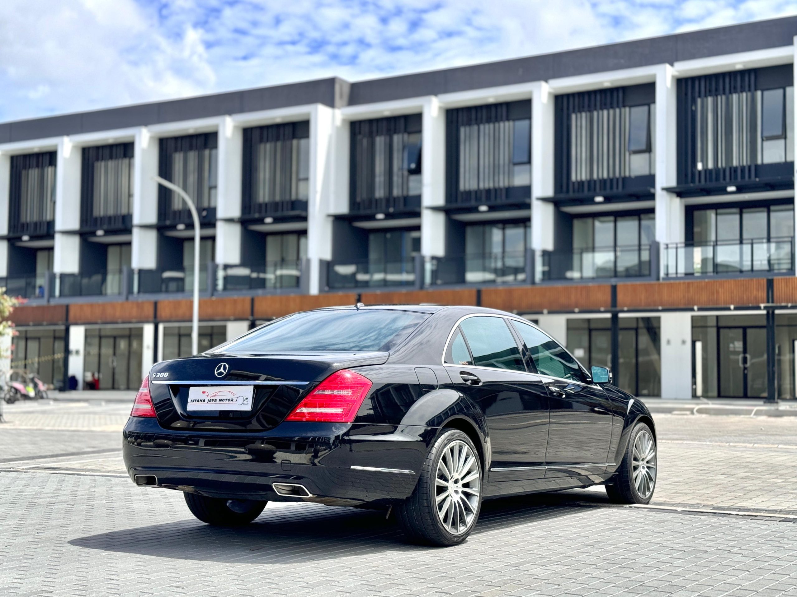Mercedes S300 L, Hitam - Gambar 7