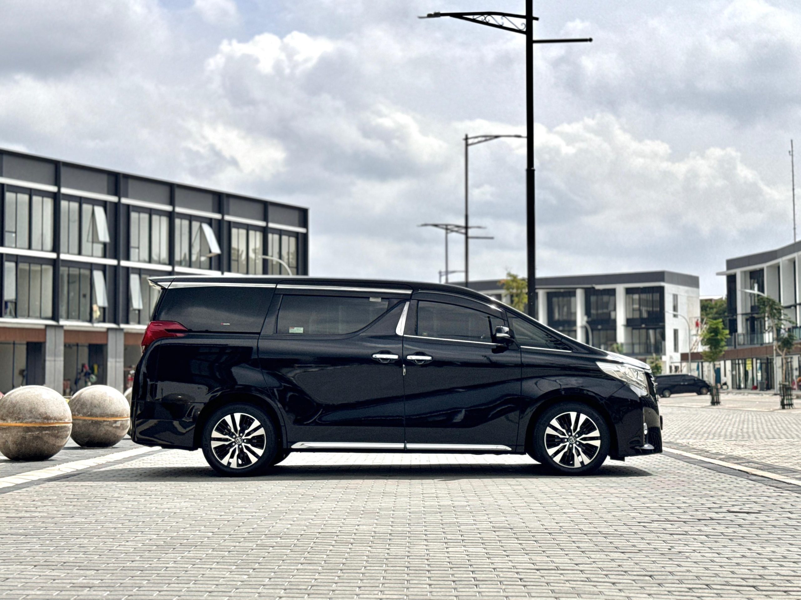 TOYOTA ALPHARD 2.5 G ATPM HITAM - Gambar 7