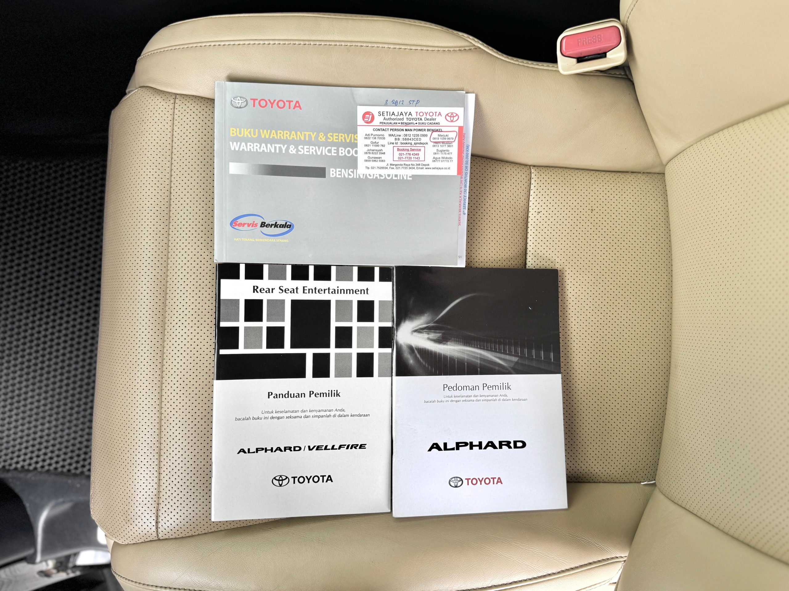 TOYOTA ALPHARD 2.5 G ATPM HITAM - Gambar 12