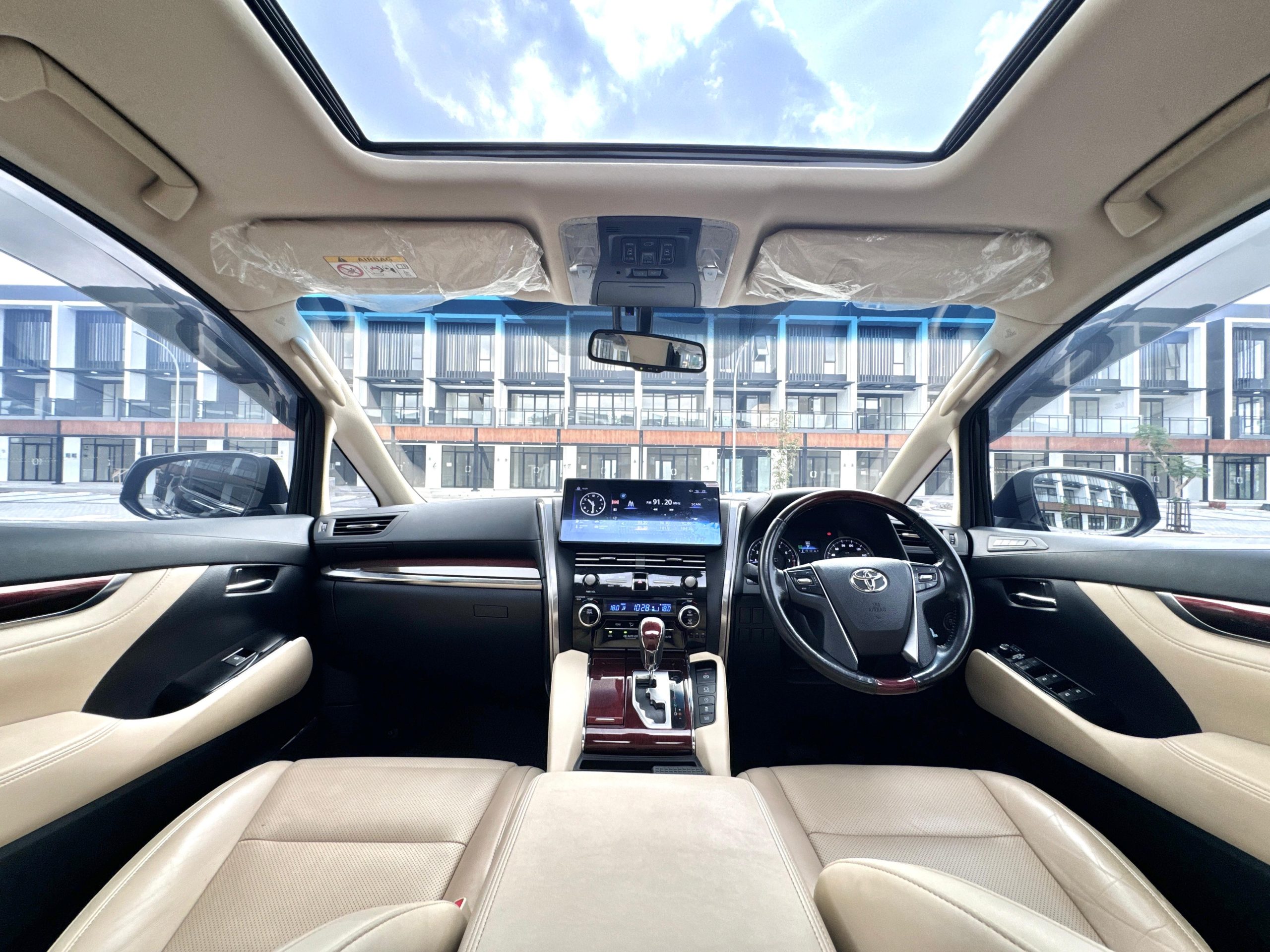 TOYOTA ALPHARD 2.5 G ATPM HITAM - Gambar 14