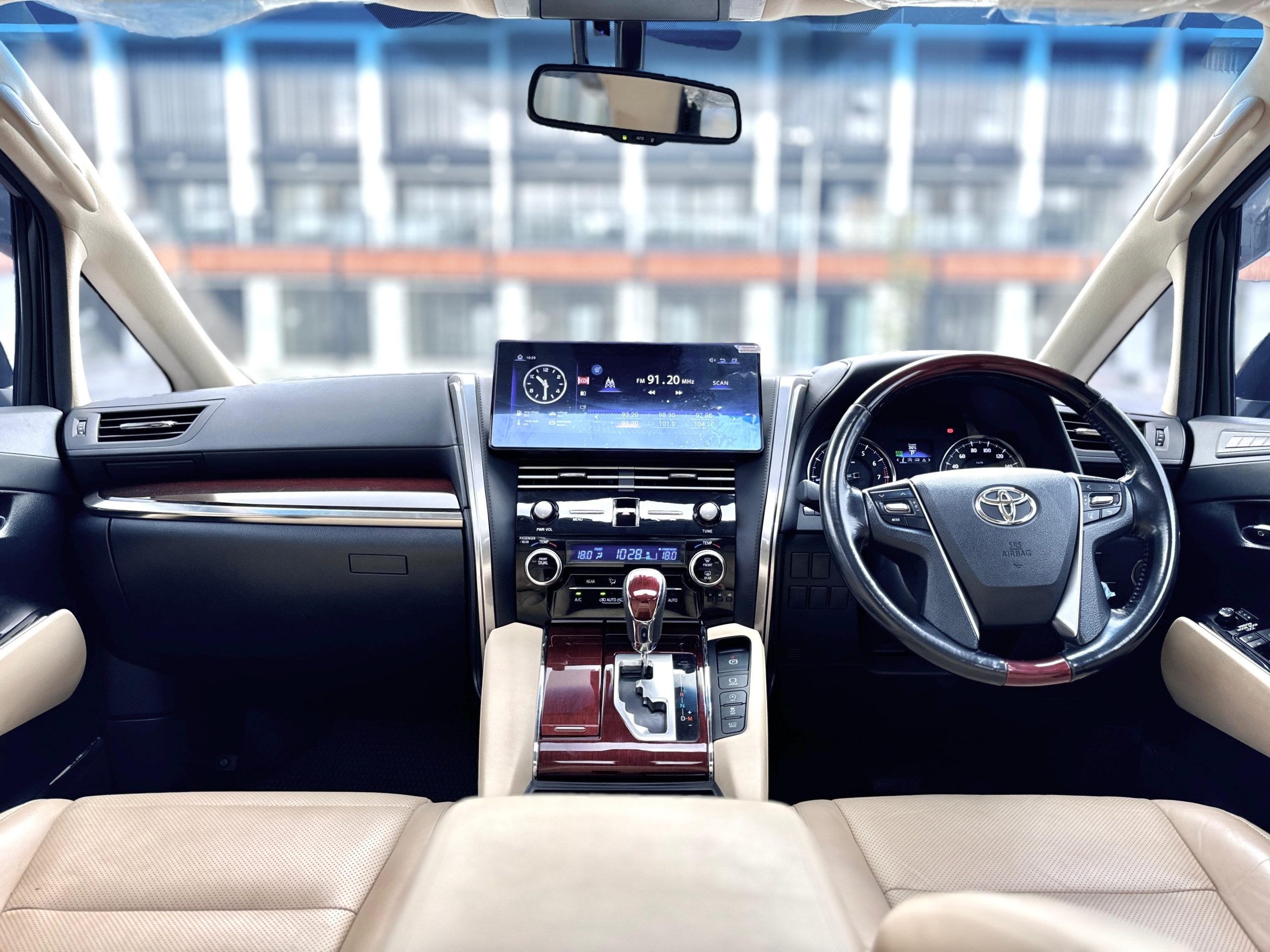 TOYOTA ALPHARD 2.5 G ATPM HITAM - Gambar 15