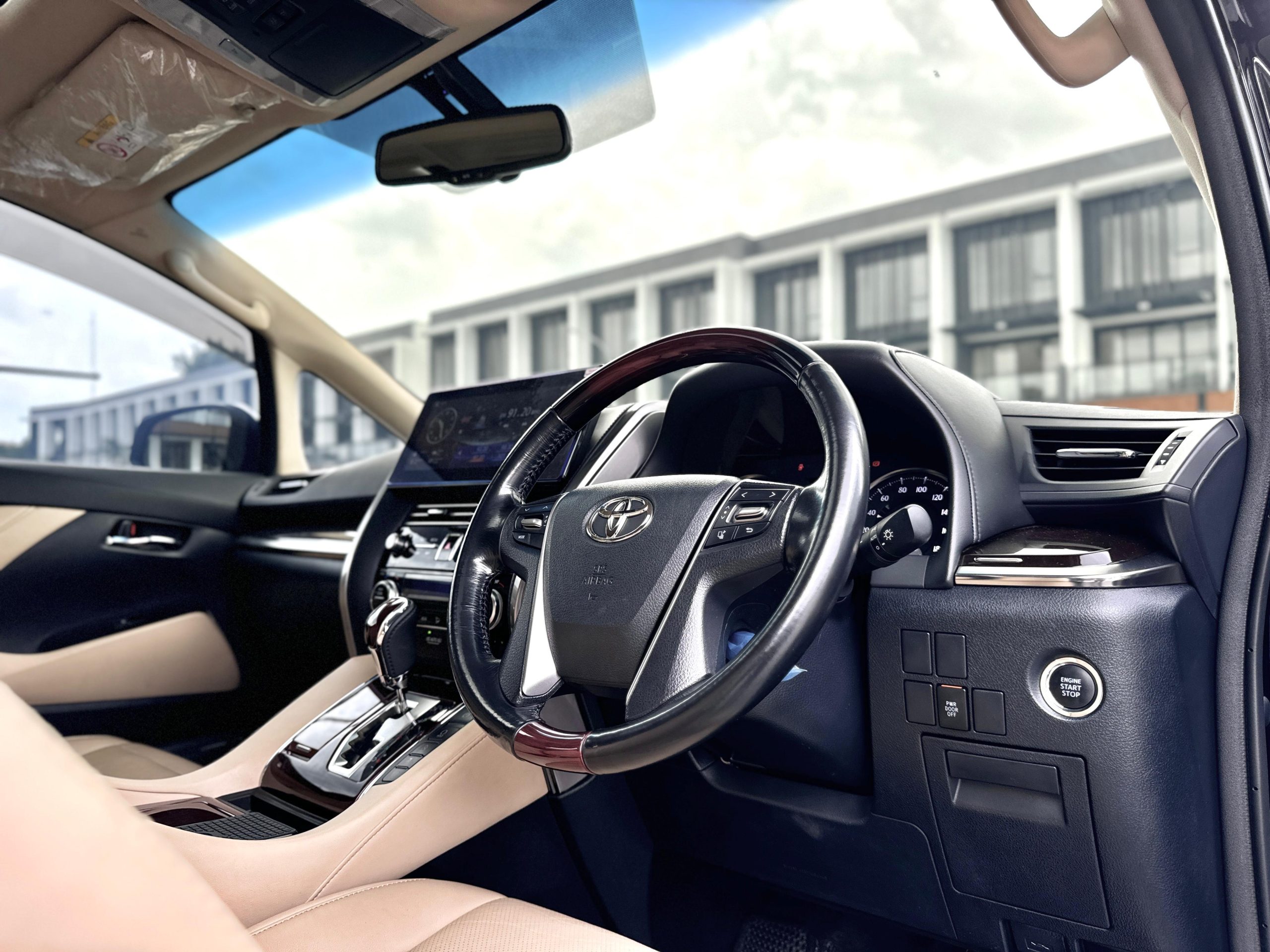 TOYOTA ALPHARD 2.5 G ATPM HITAM - Gambar 18