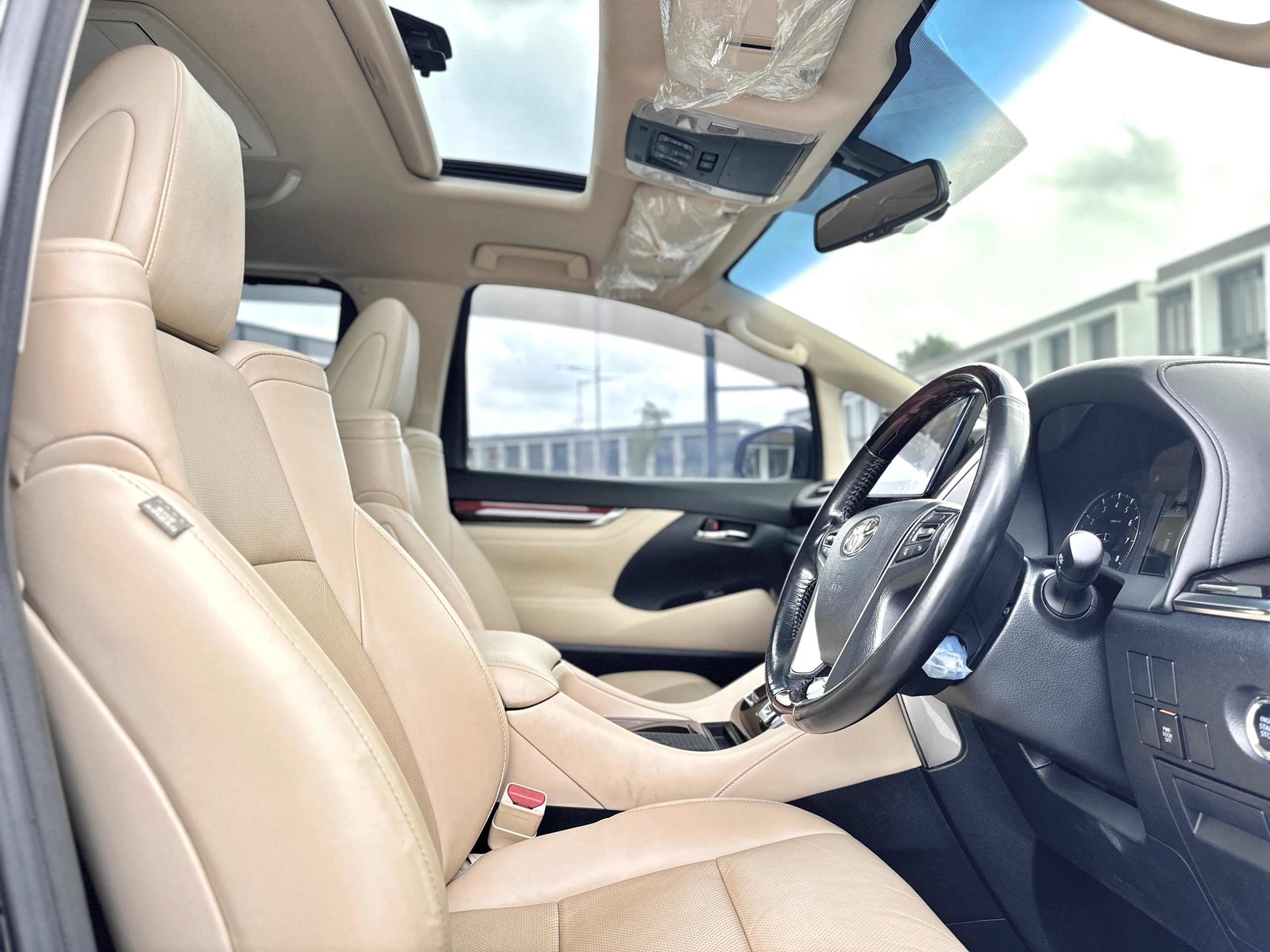 TOYOTA ALPHARD 2.5 G ATPM HITAM - Gambar 24