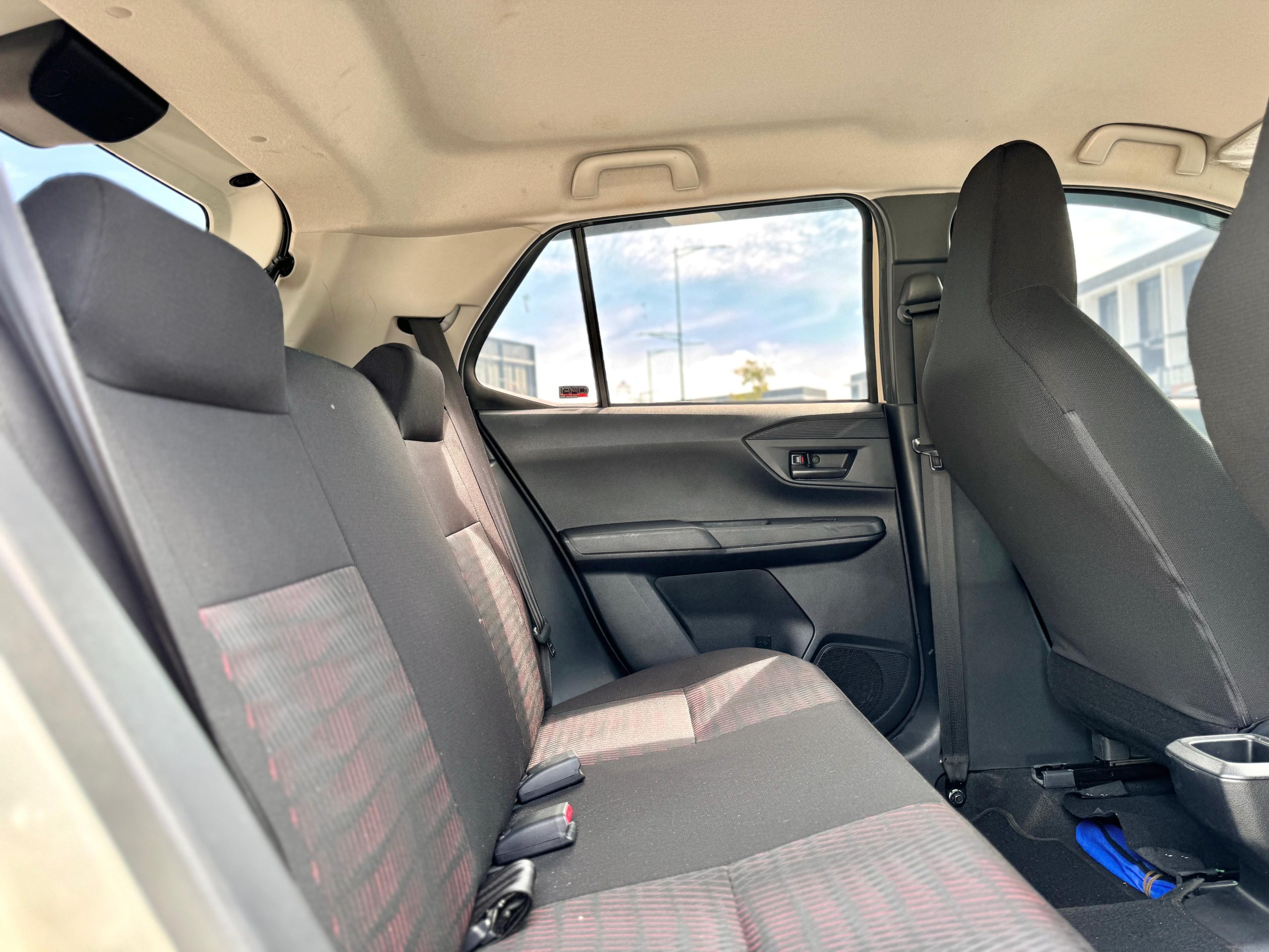 DAIHATSU ALYA 1.2 R MT ADS PUTIH - Gambar 9