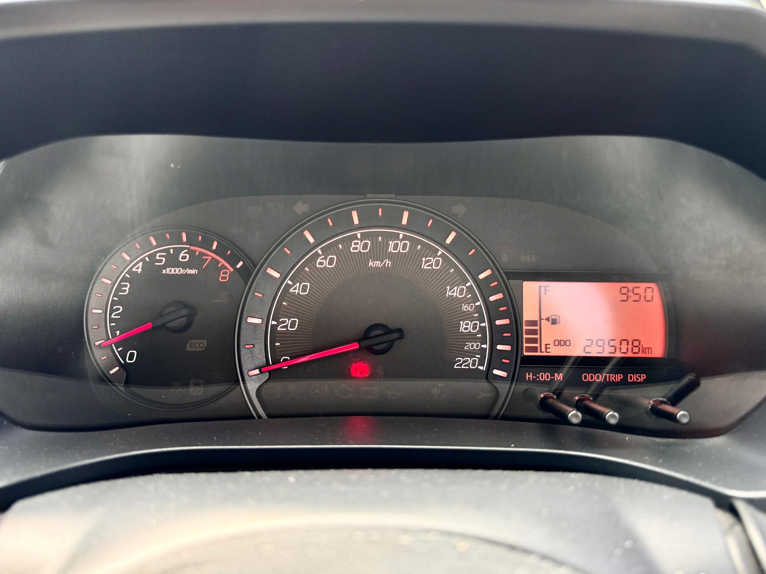 DAIHATSU ALYA 1.2 R MT ADS PUTIH - Gambar 10