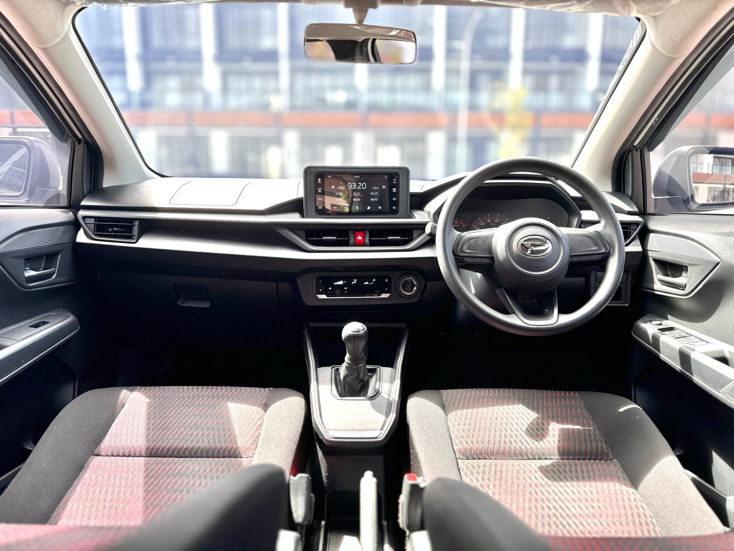 DAIHATSU ALYA 1.2 R MT ADS PUTIH - Gambar 13