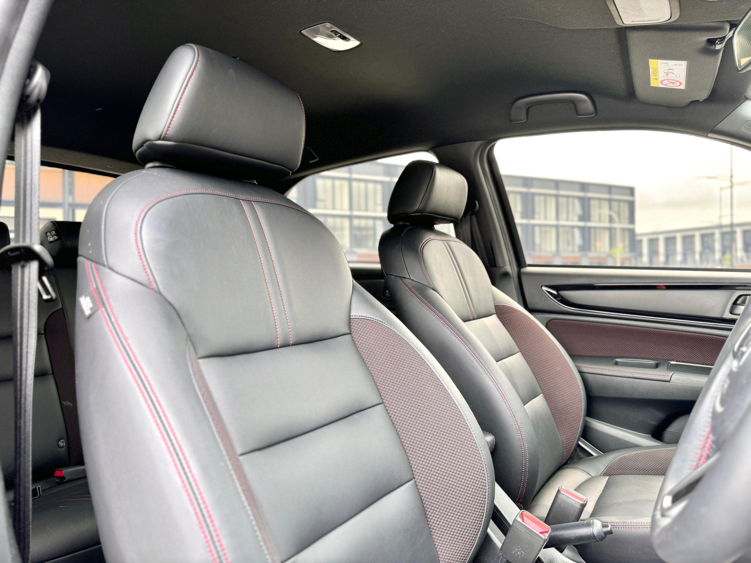 Honda Wrv Sensing Hitam - Gambar 13