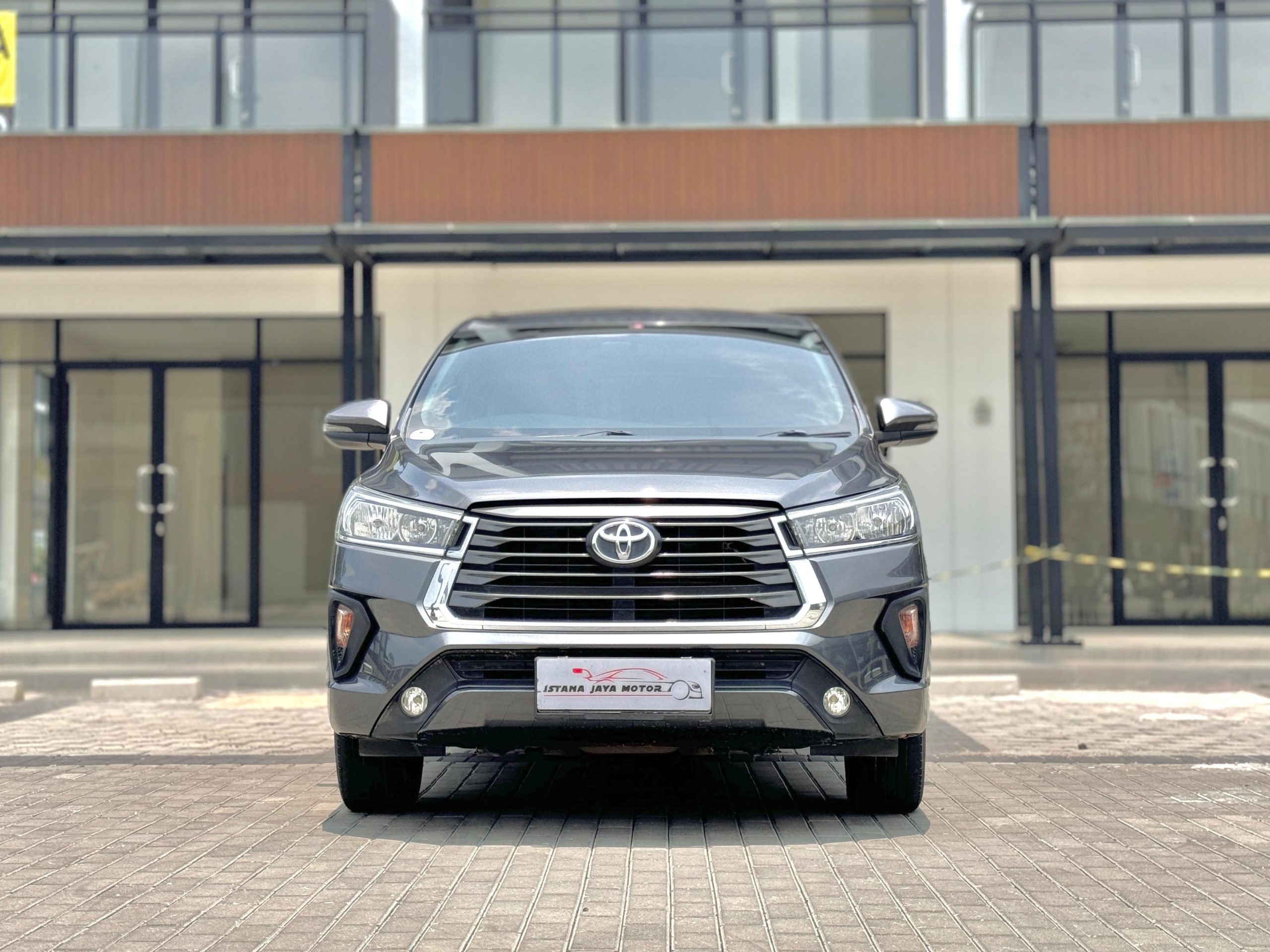 Toyota Innova 2.4 G Mt Abu