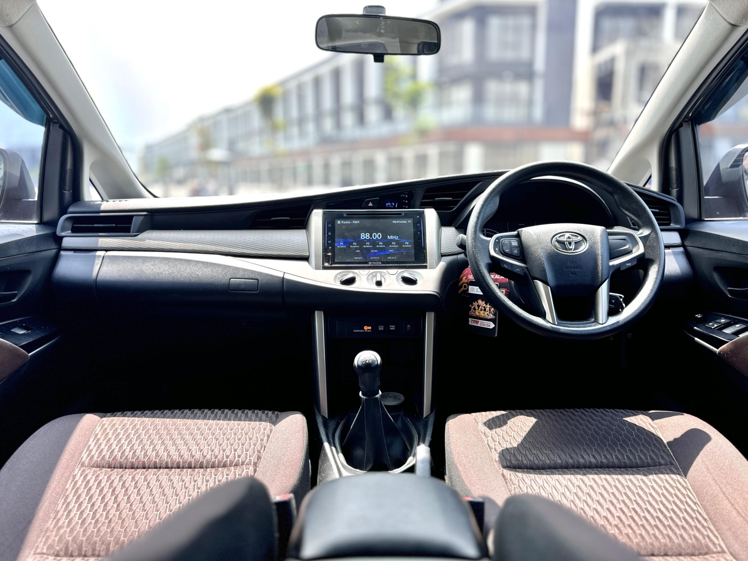 Toyota Innova 2.4 G Mt Abu - Gambar 11