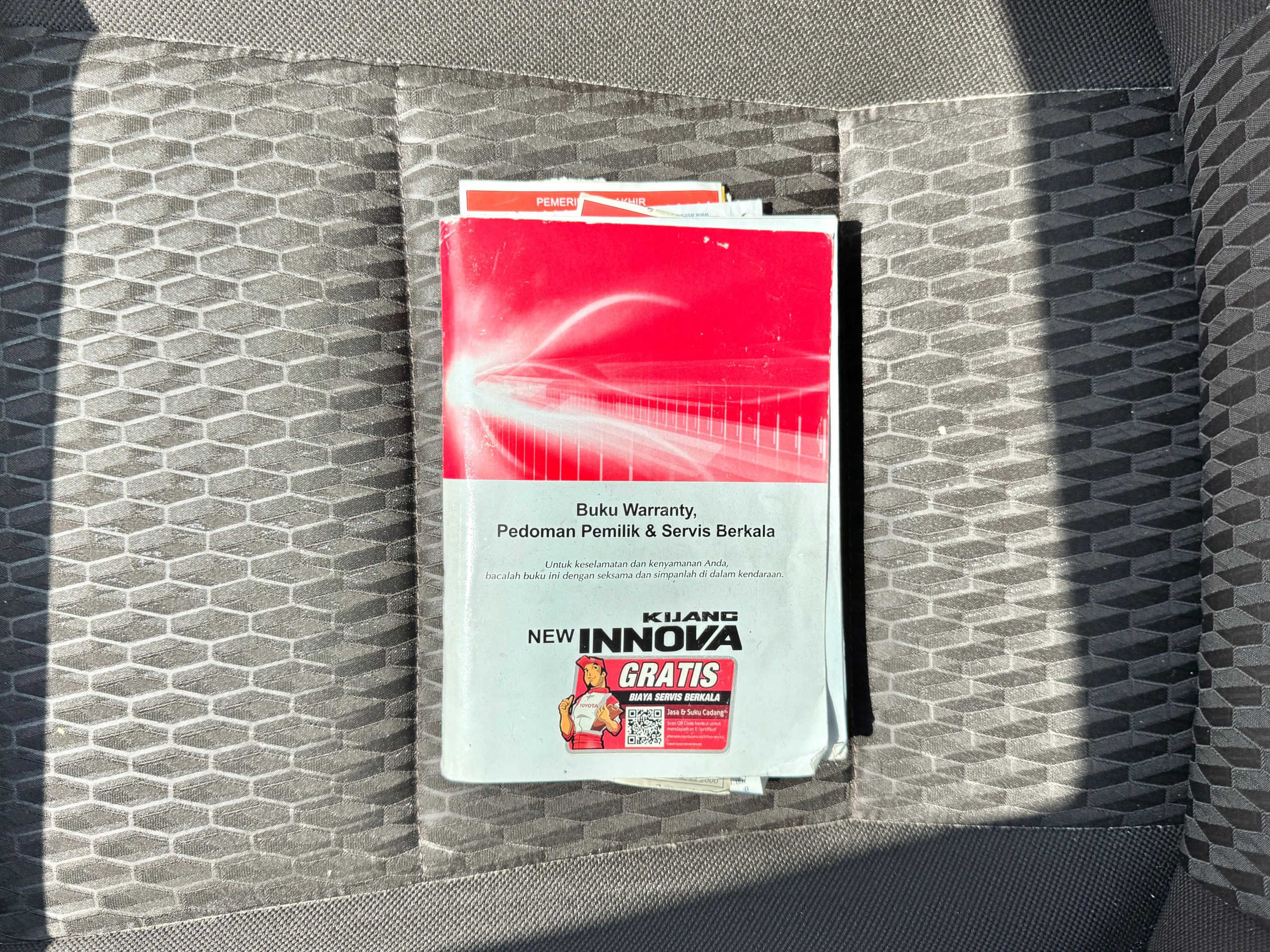 Toyota Innova 2.4 G Mt Abu - Gambar 13