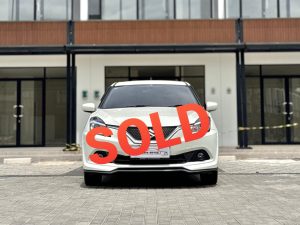 Suzuki Baleno Hb At Putih