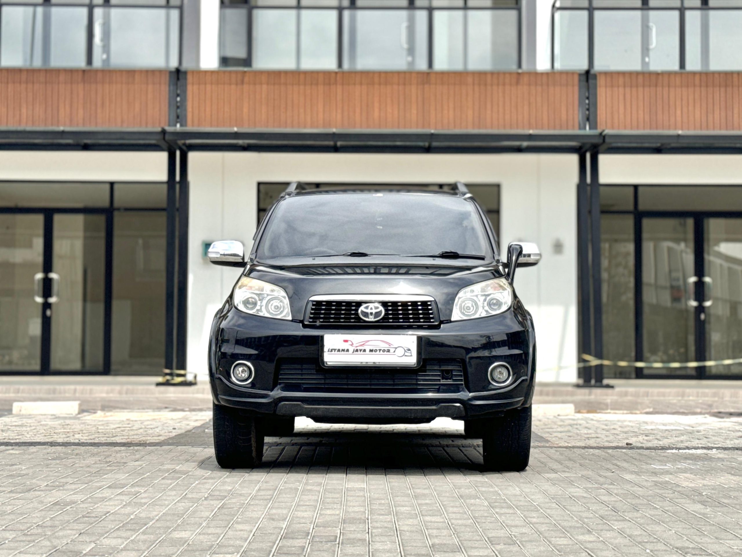 Toyota Rush S AT HITAM