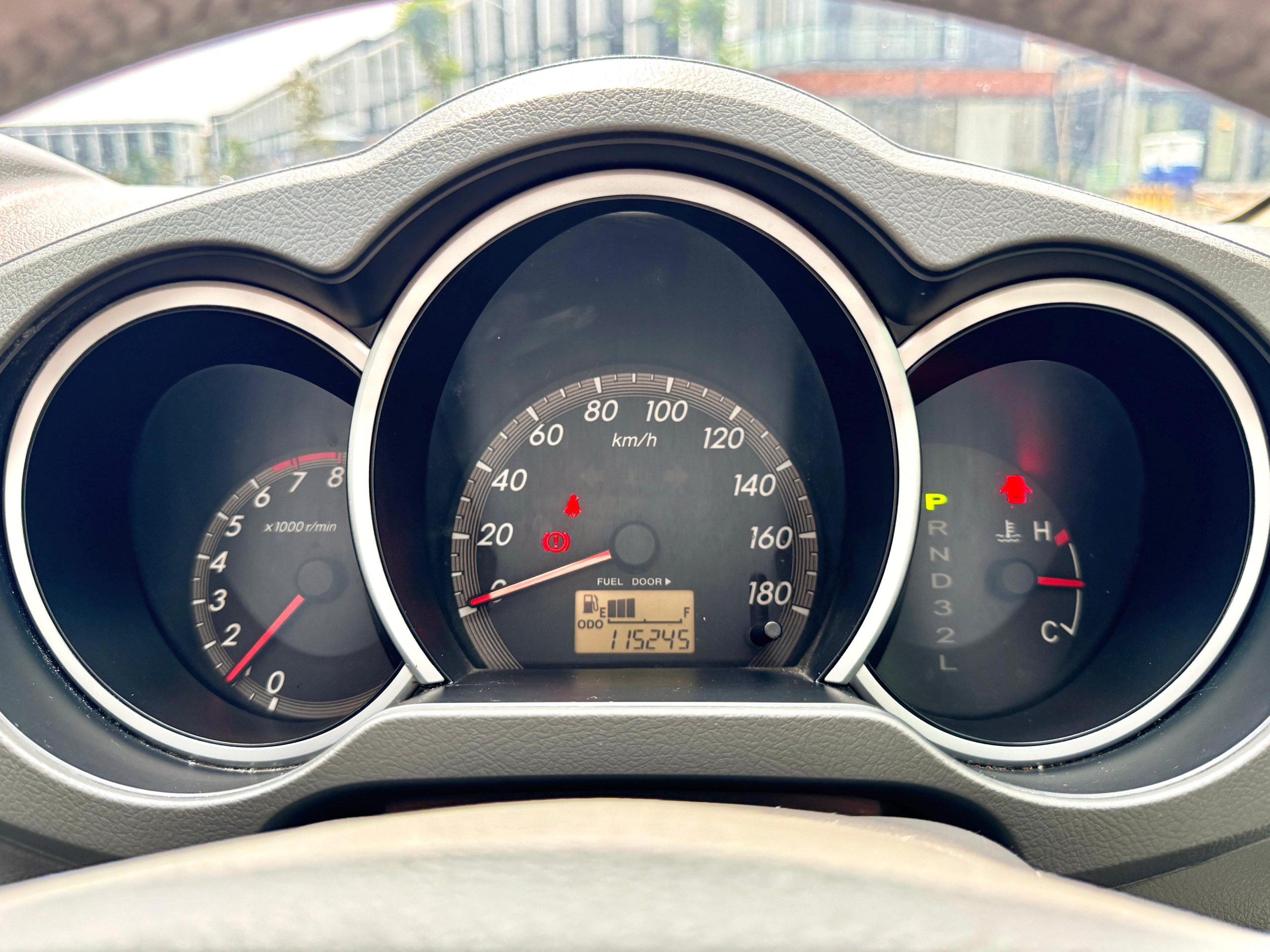 Toyota Rush S AT HITAM - Gambar 8