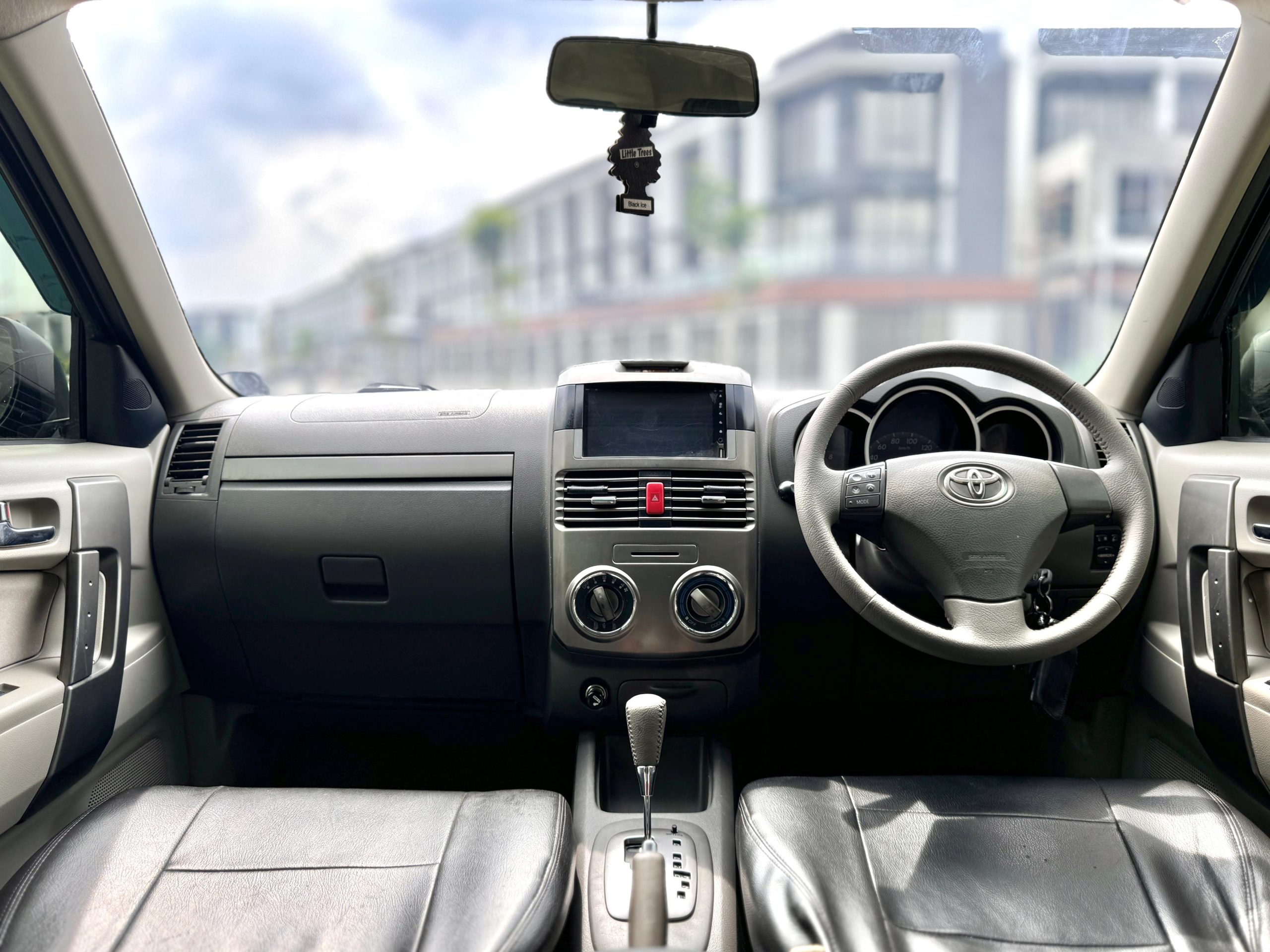 Toyota Rush S AT HITAM - Gambar 9