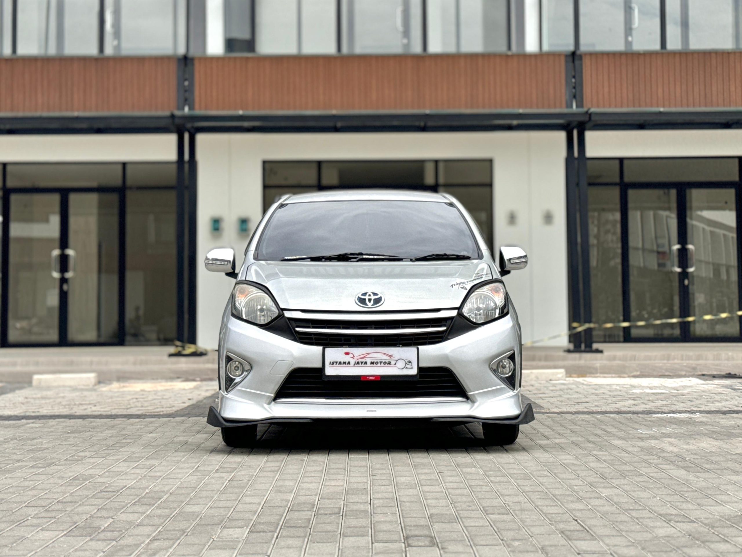 Toyota Agya 1.0 Trd AT Silver