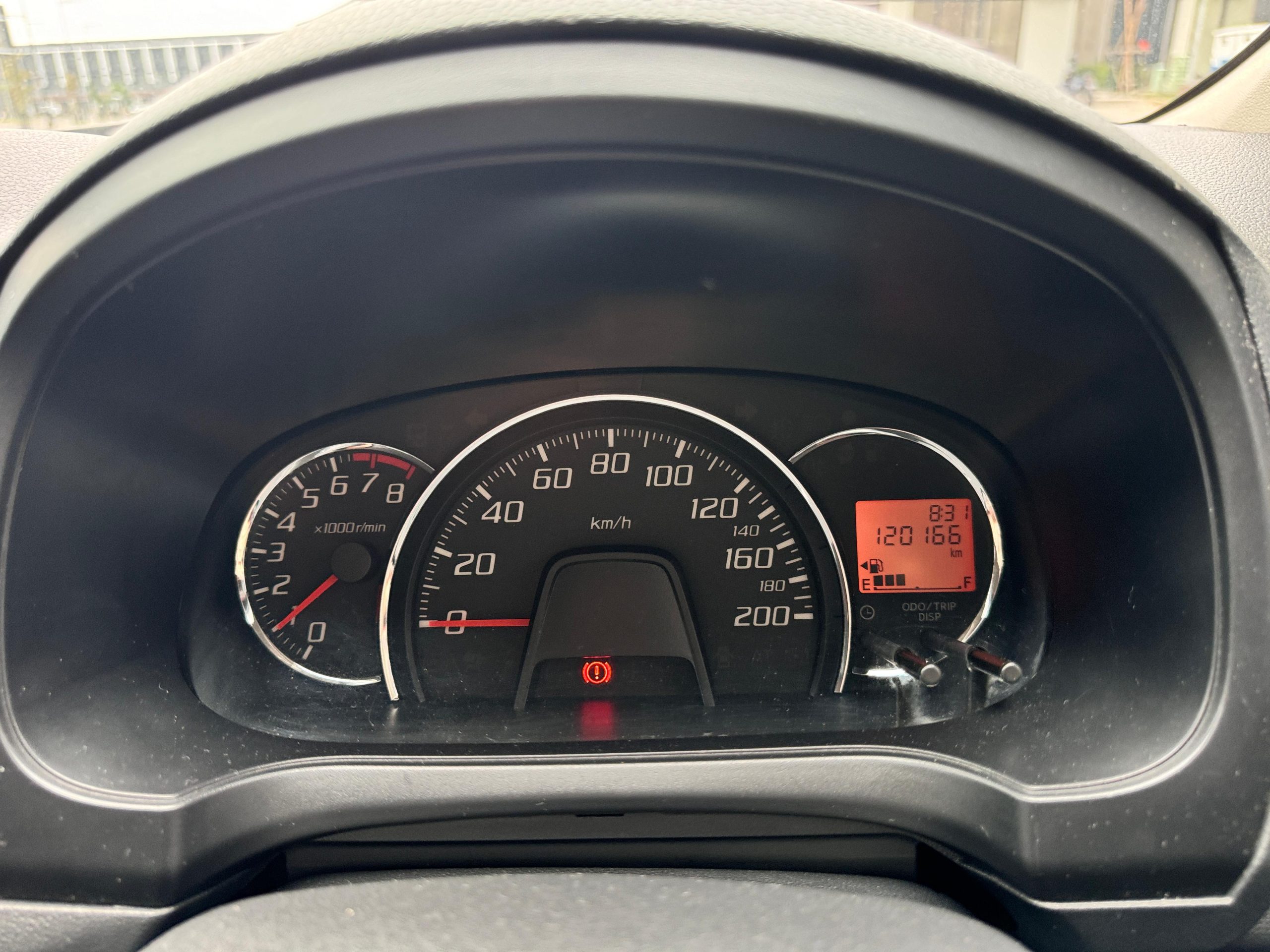 Toyota Agya 1.0 Trd AT Silver - Gambar 9