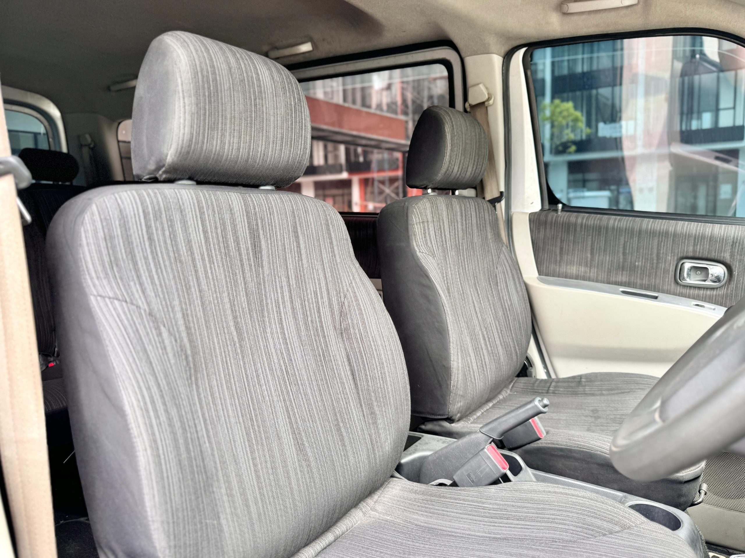 Daihatsu Luxio X MT,SILVER - Gambar 11