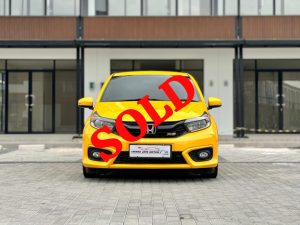 Honda Brio RS AT Kuning