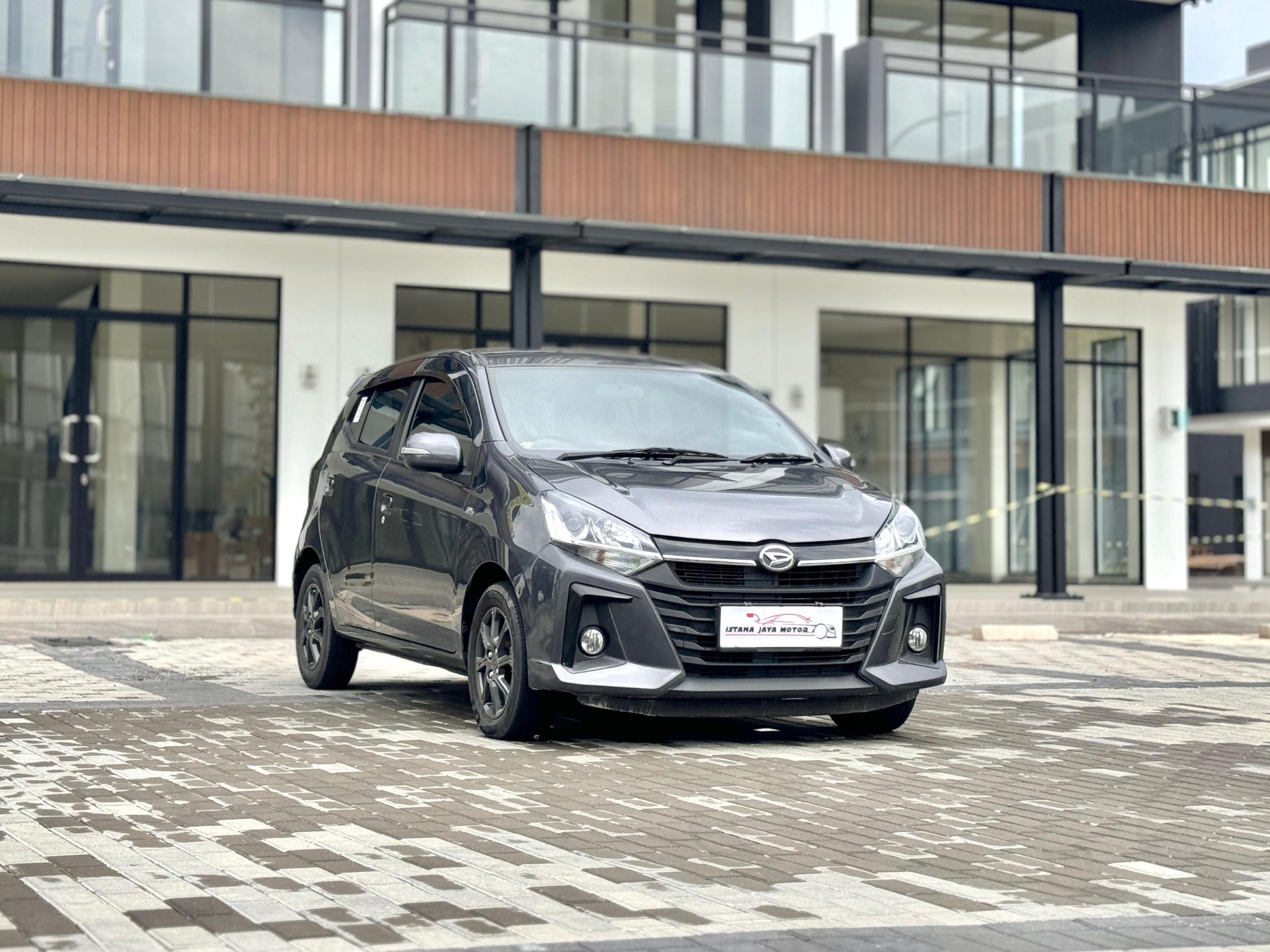 Daihatsu Ayla 1.2 X AT Abu Metalik - Gambar 7