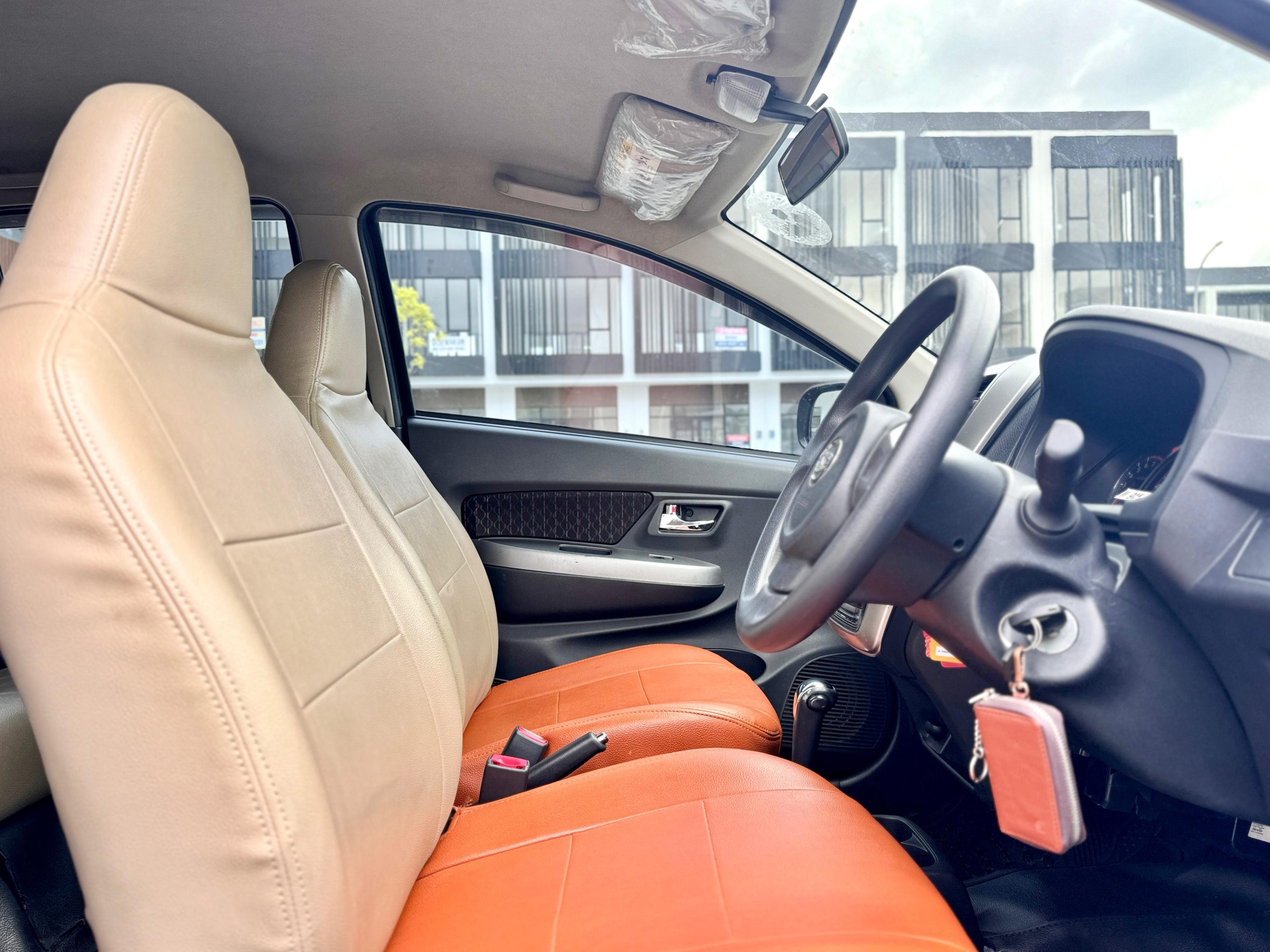 Daihatsu Ayla 1.2 X AT Abu Metalik - Gambar 9