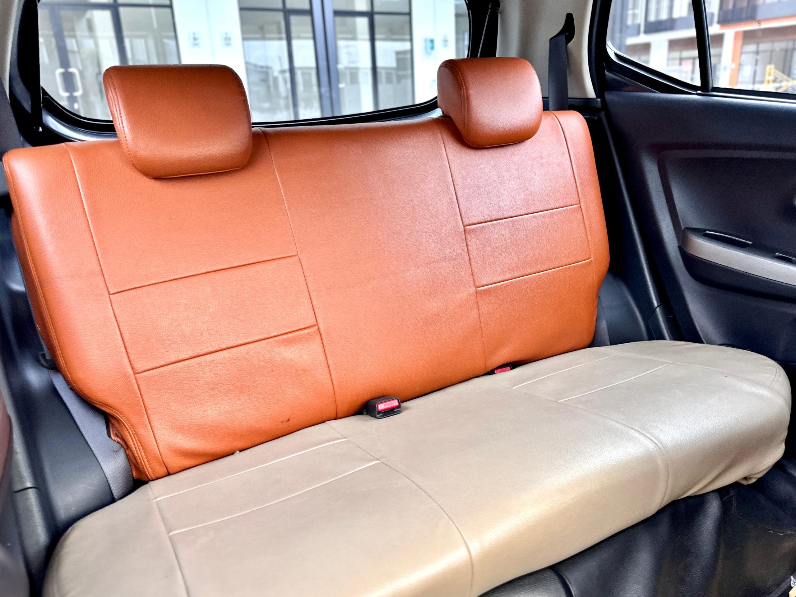 Daihatsu Ayla 1.2 X AT Abu Metalik - Gambar 12