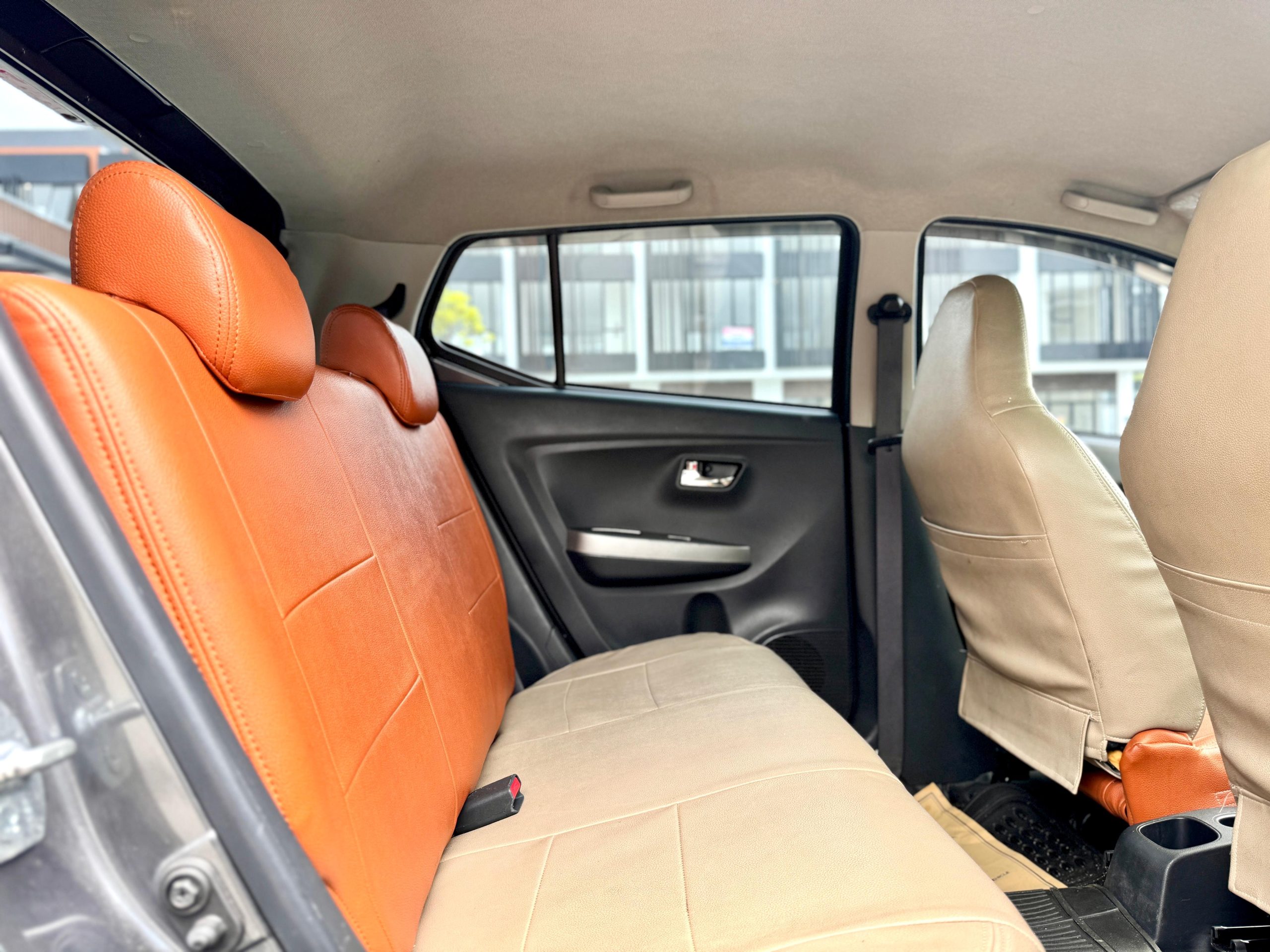 Daihatsu Ayla 1.2 X AT Abu Metalik - Gambar 13