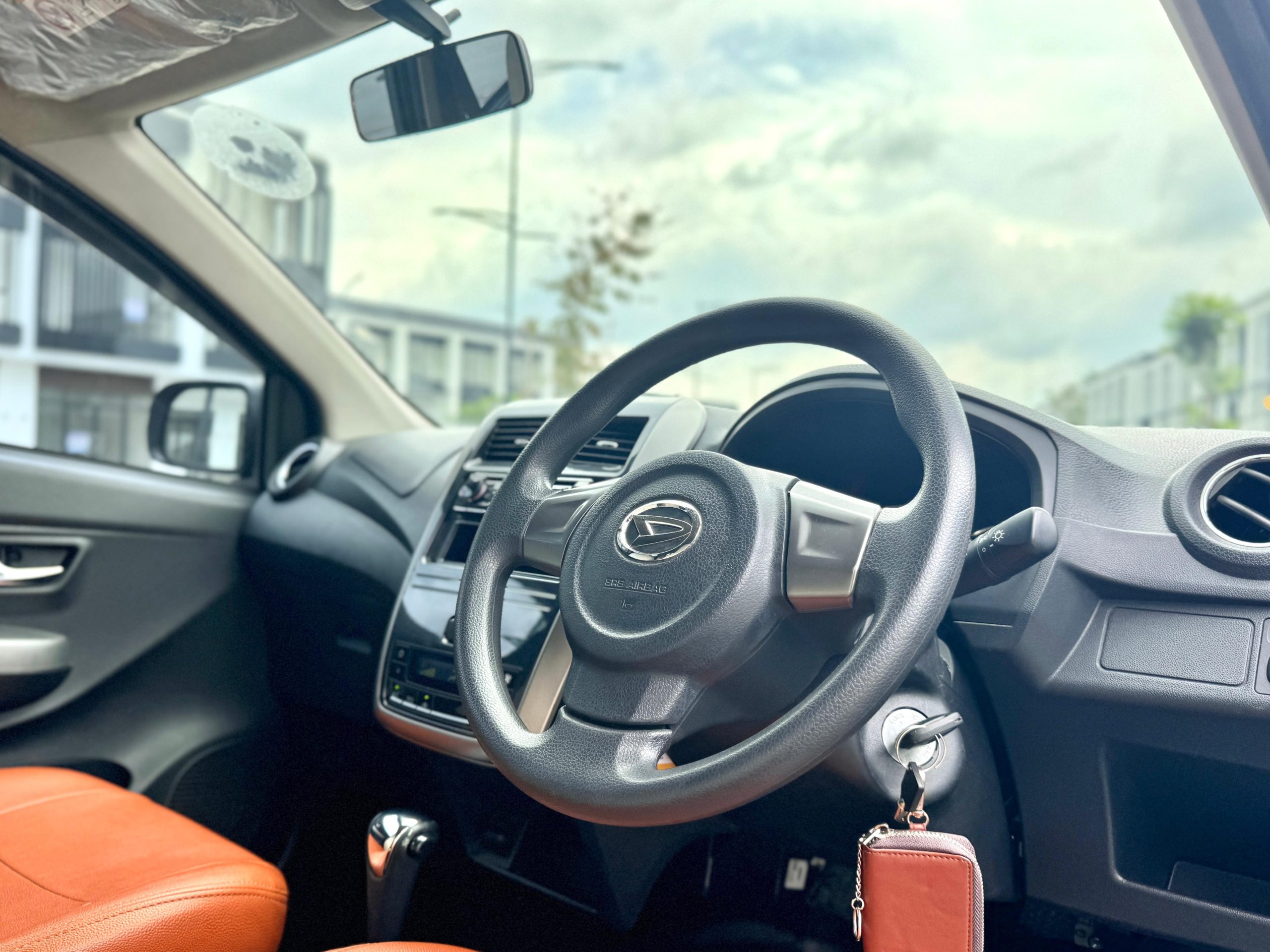 Daihatsu Ayla 1.2 X AT Abu Metalik - Gambar 10