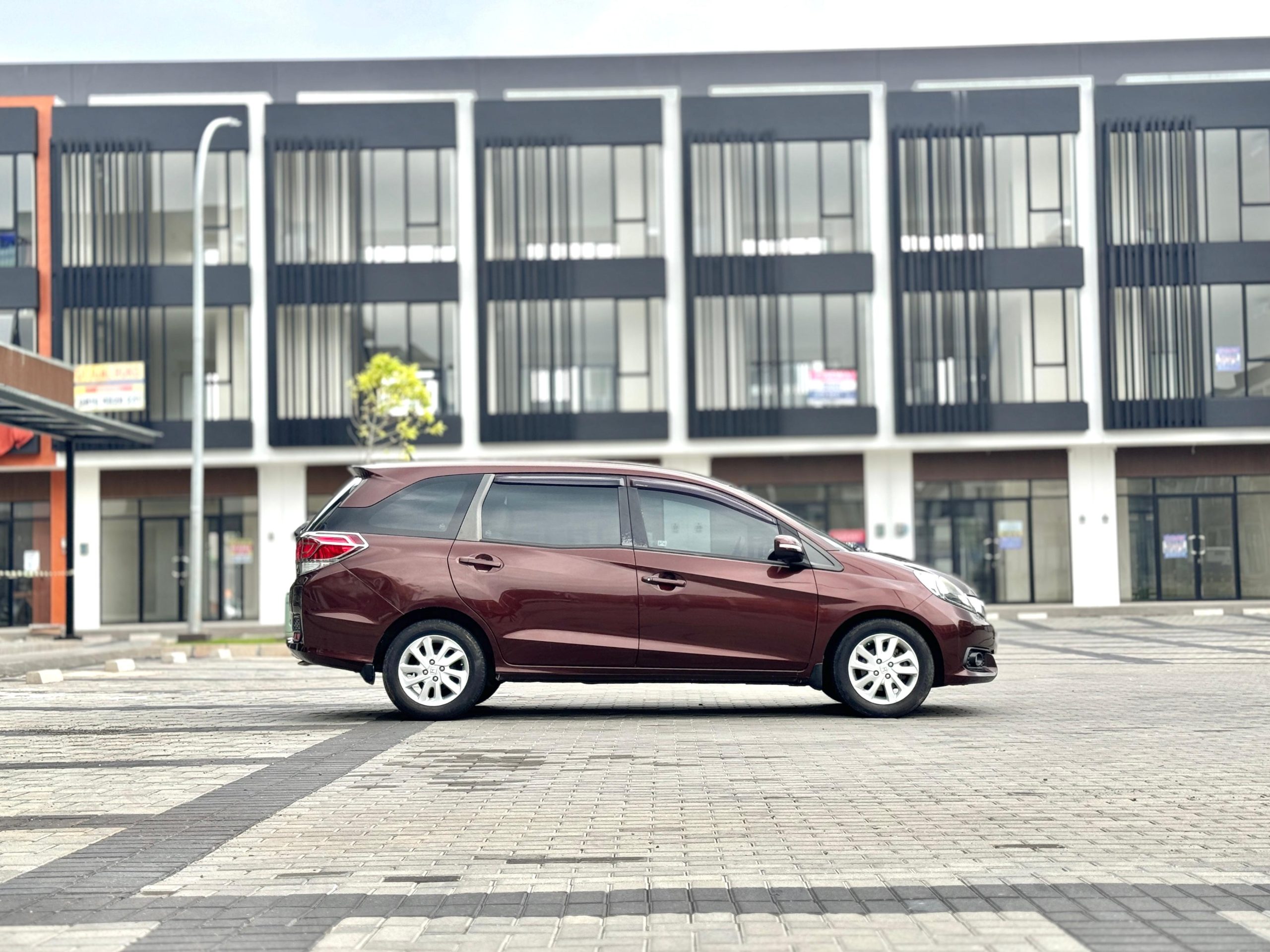 Honda Mobilio E At Merah - Gambar 7