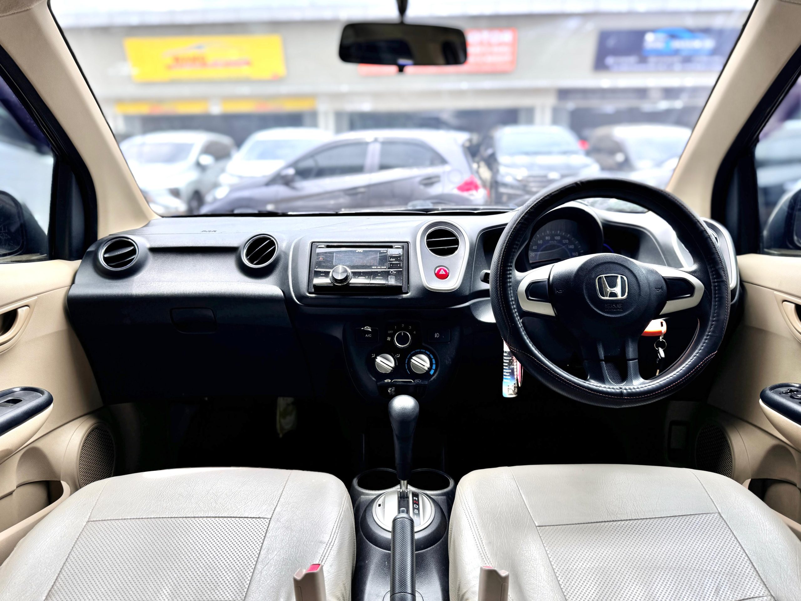 Honda Mobilio E At Merah - Gambar 12