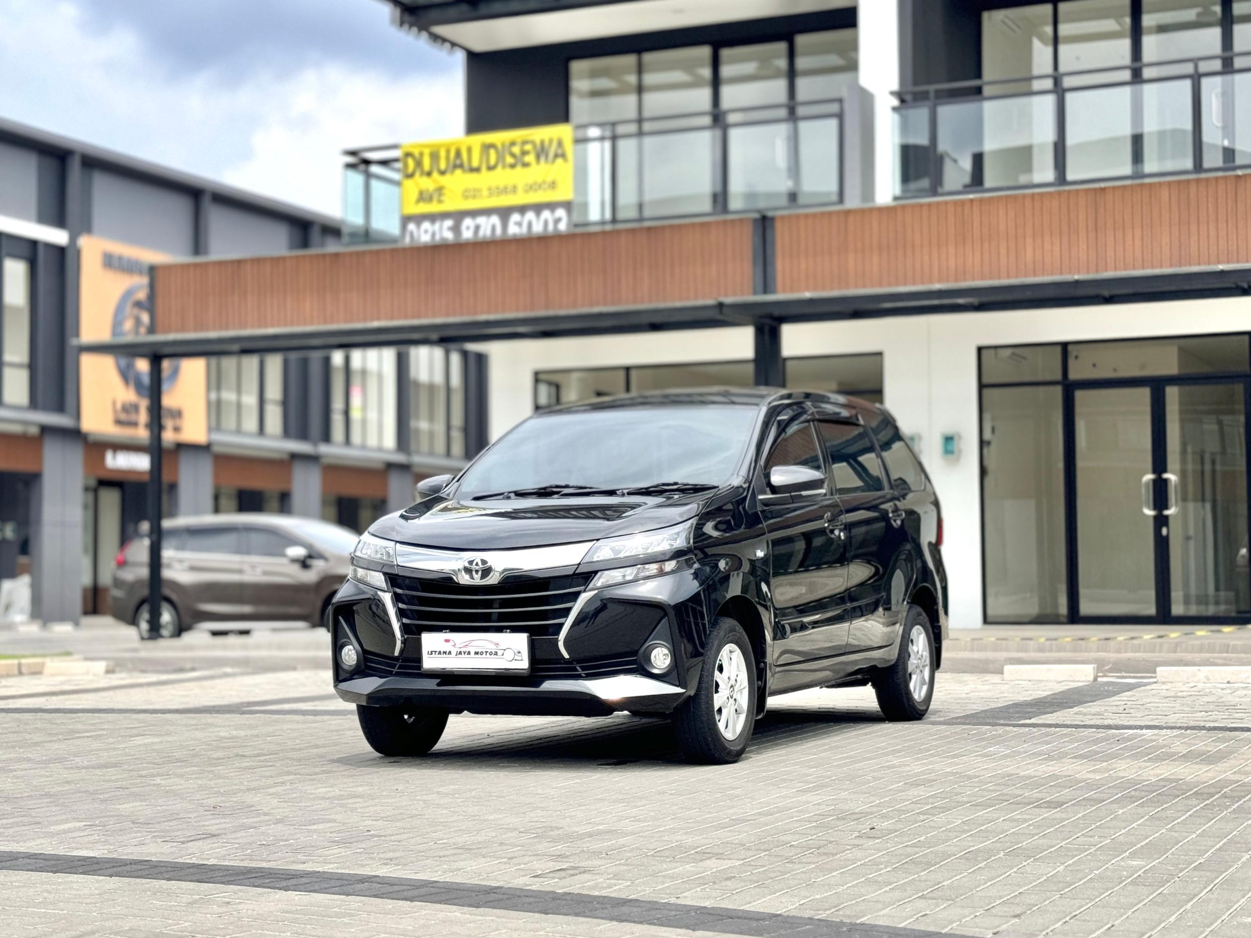 Toyota Avanza 1.3 G AT HITAM - Gambar 3