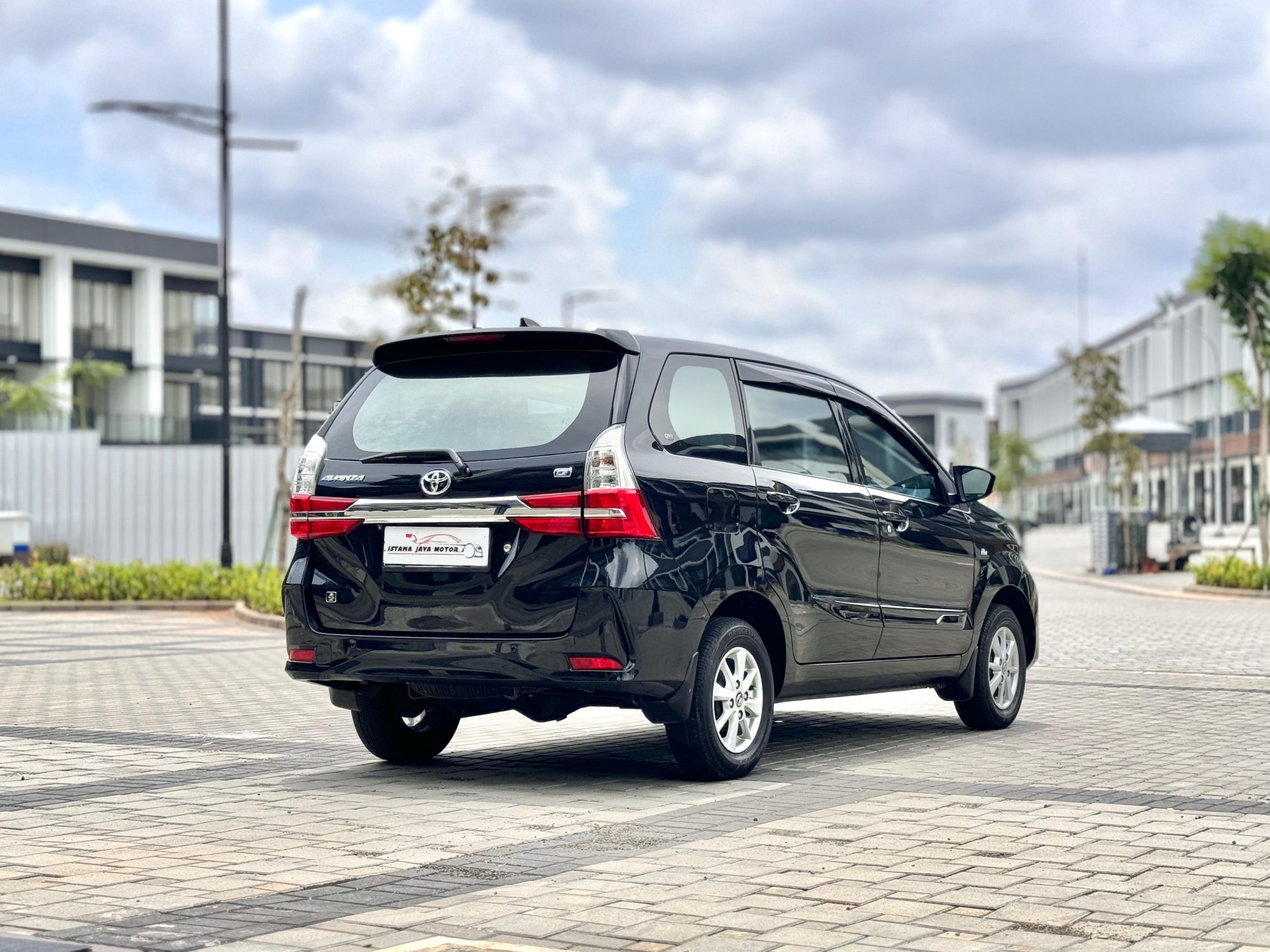 Toyota Avanza 1.3 G AT HITAM - Gambar 7