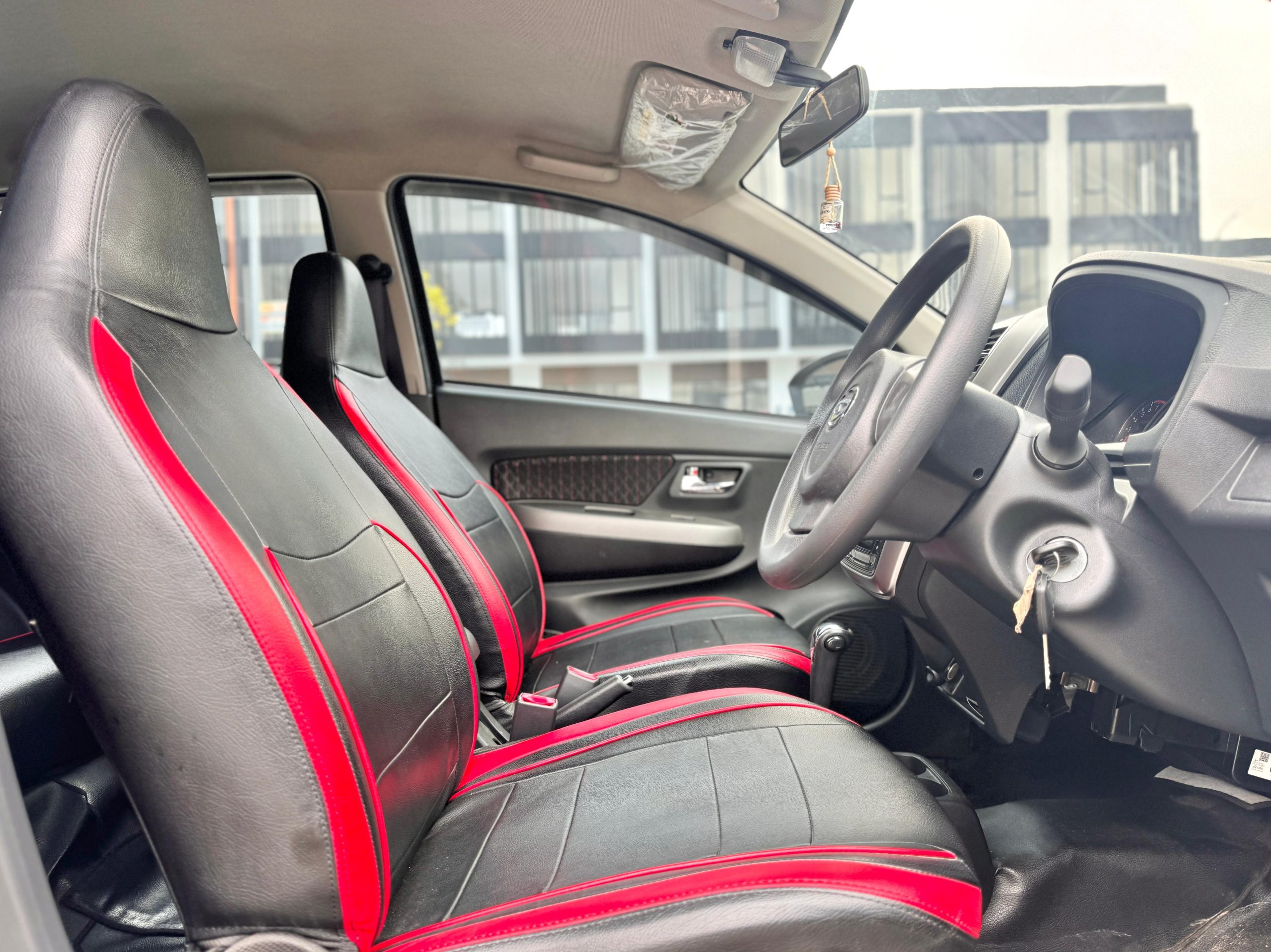 Daihatsu Ayla 1.2 R AT Abu - Gambar 9