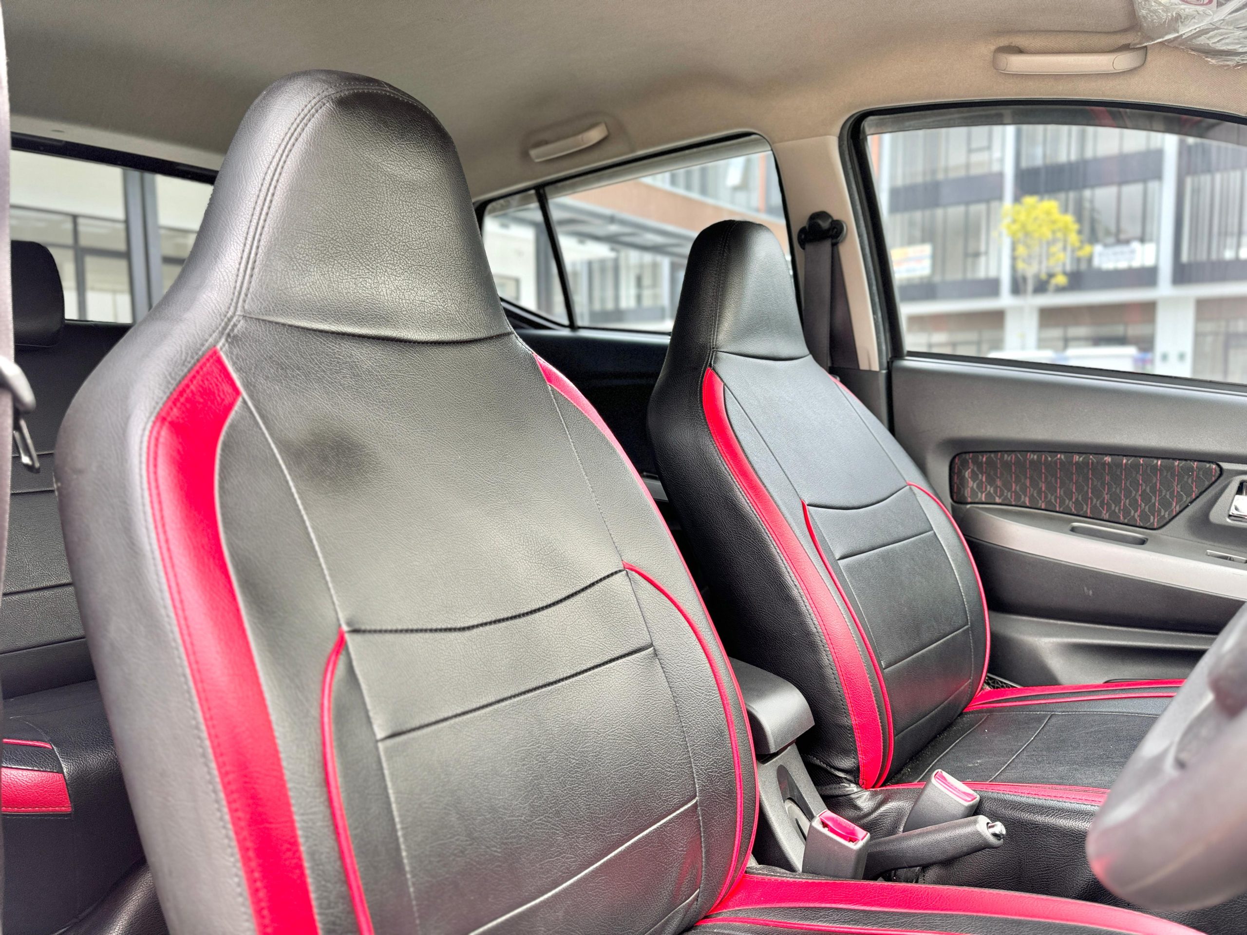 Daihatsu Ayla 1.2 R AT Abu - Gambar 11