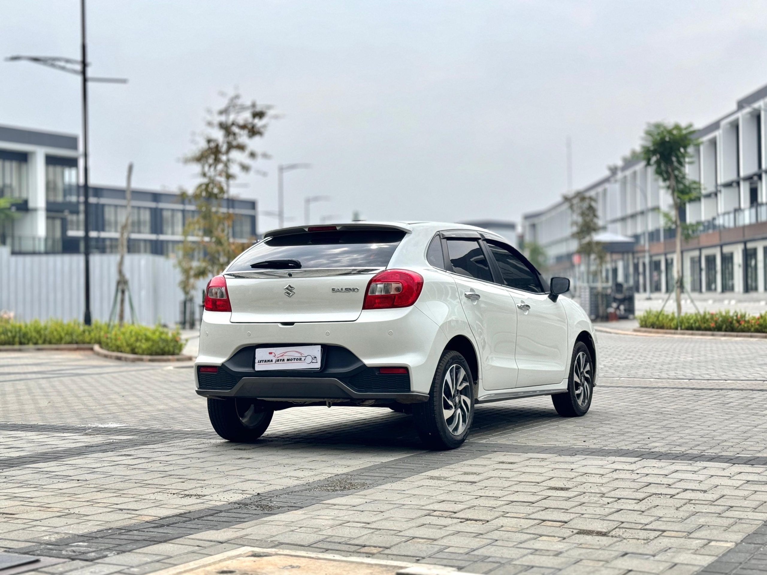 Suzuki Baleno HB MT PUTIH - Gambar 5