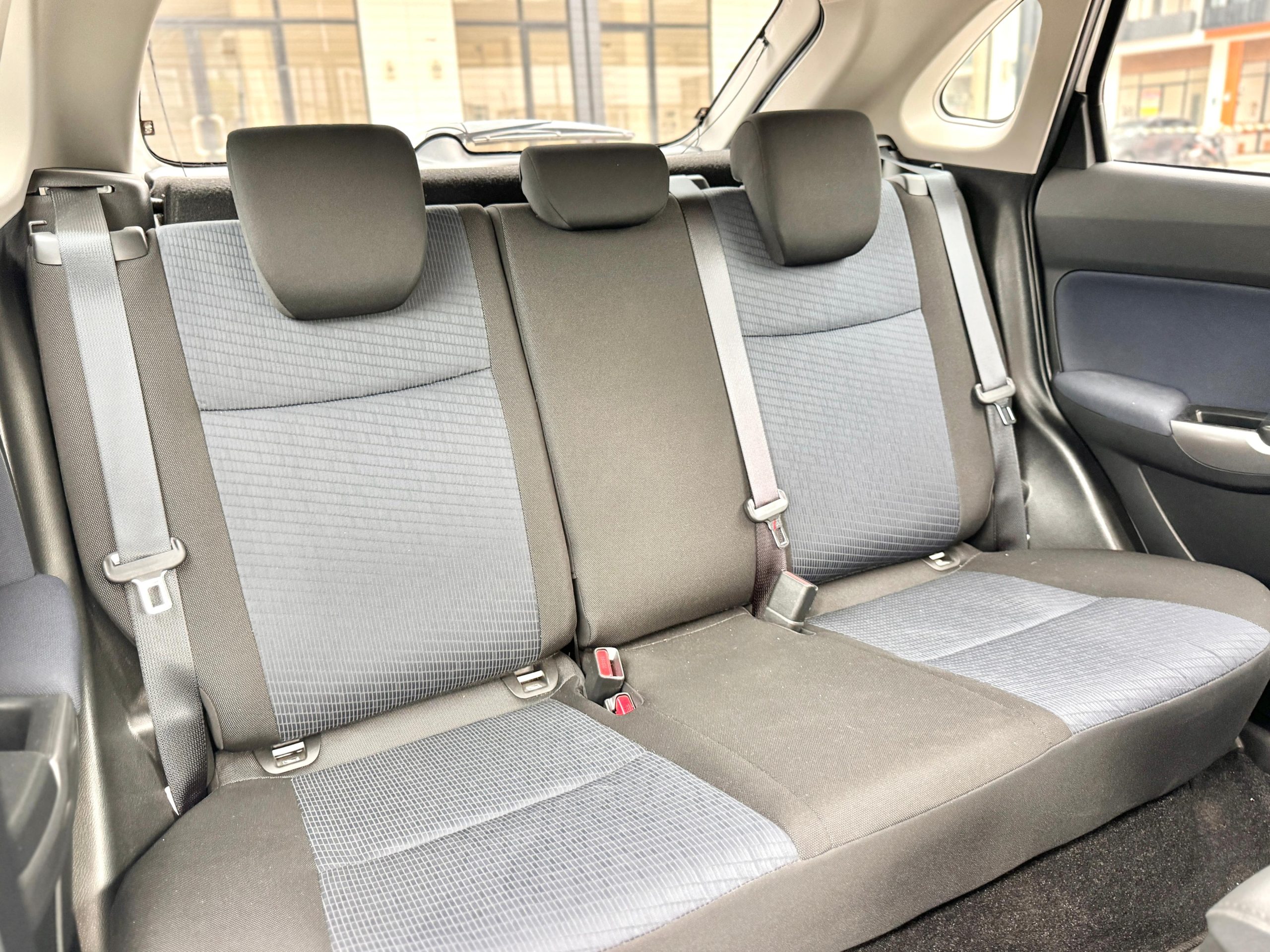 Suzuki Baleno HB MT PUTIH - Gambar 14