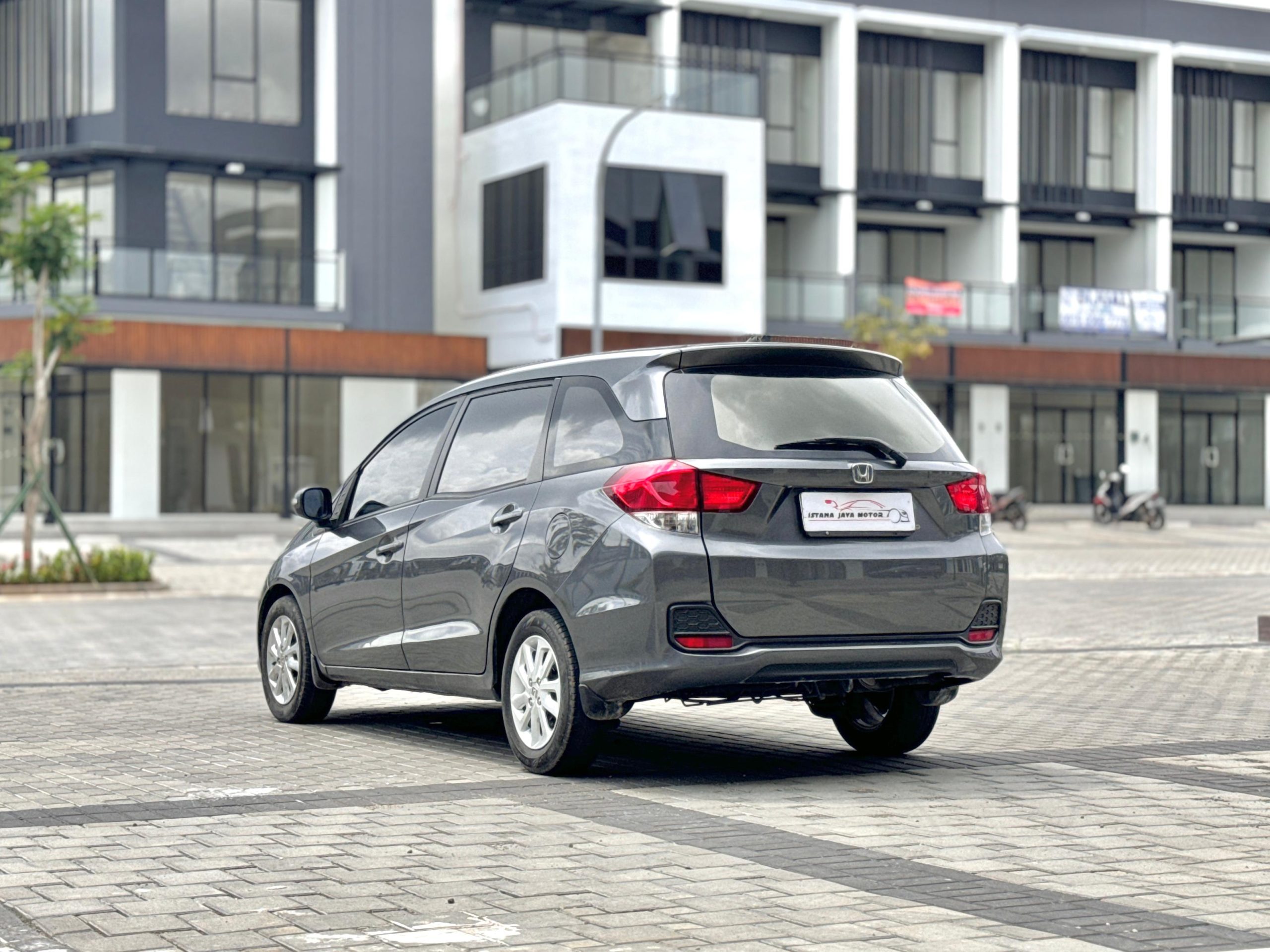 Honda Mobilio E AT Abu - Gambar 6