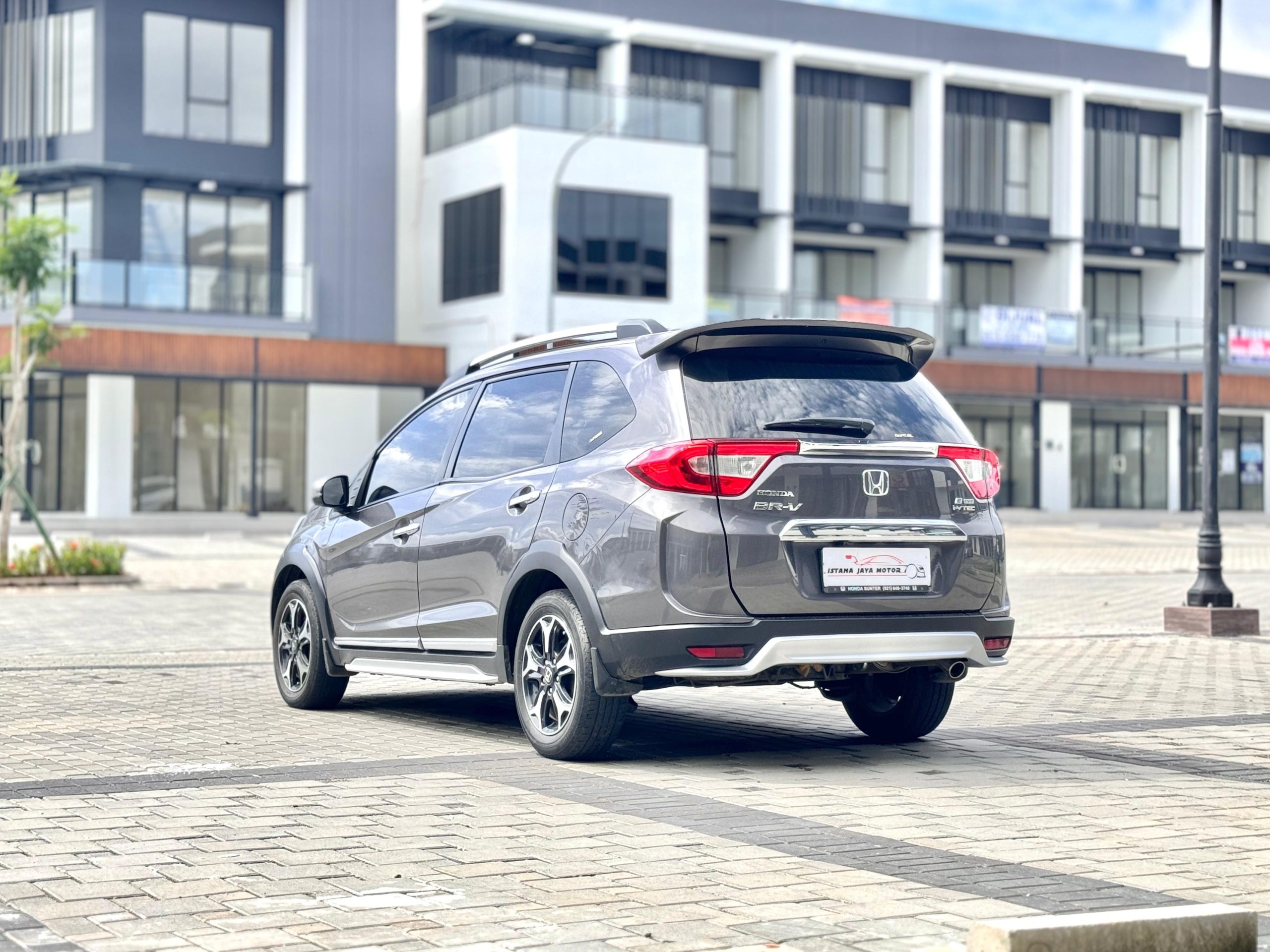 Honda Brv E prestige AT Abu - Gambar 2