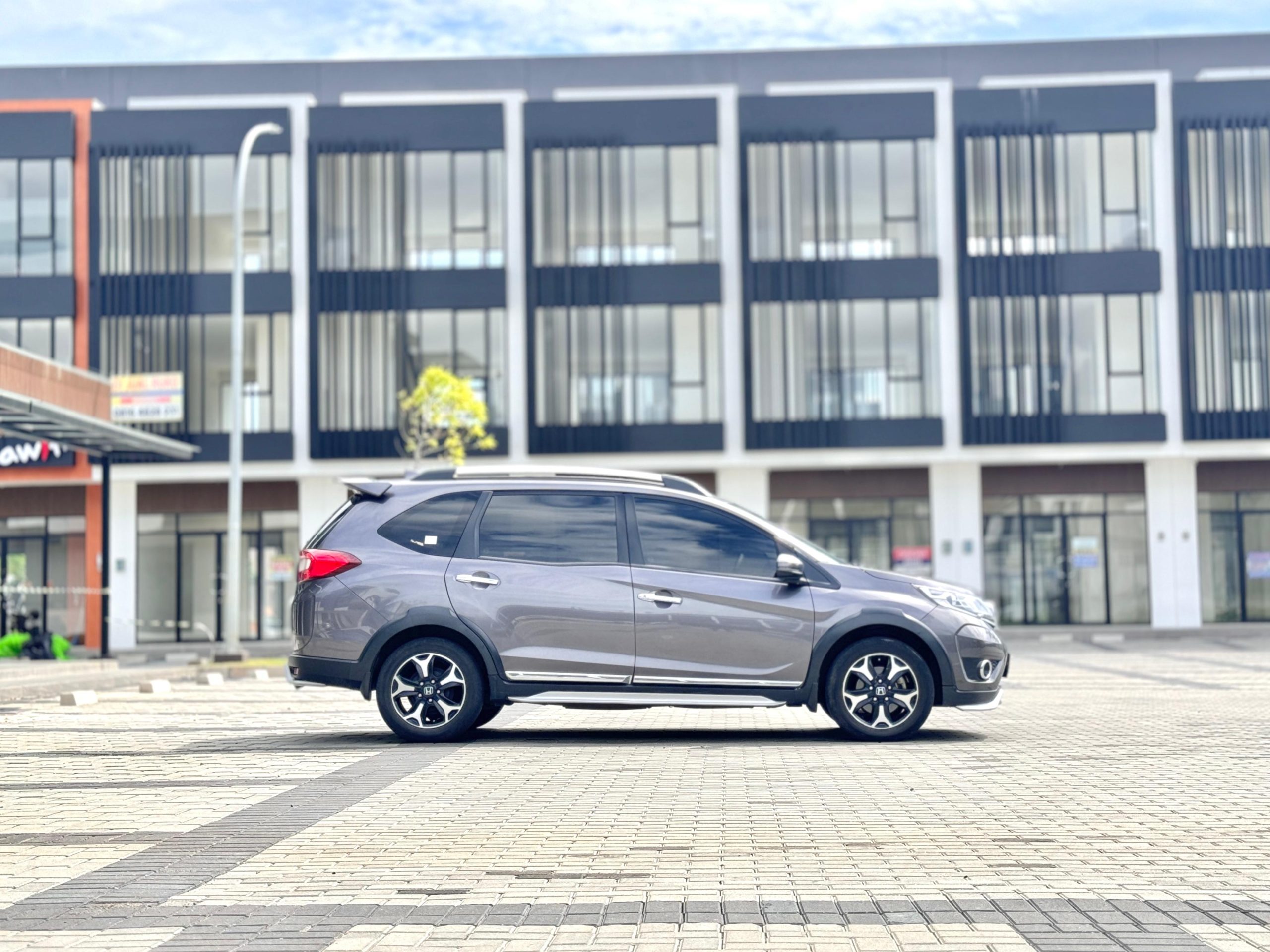 Honda Brv E prestige AT Abu - Gambar 6