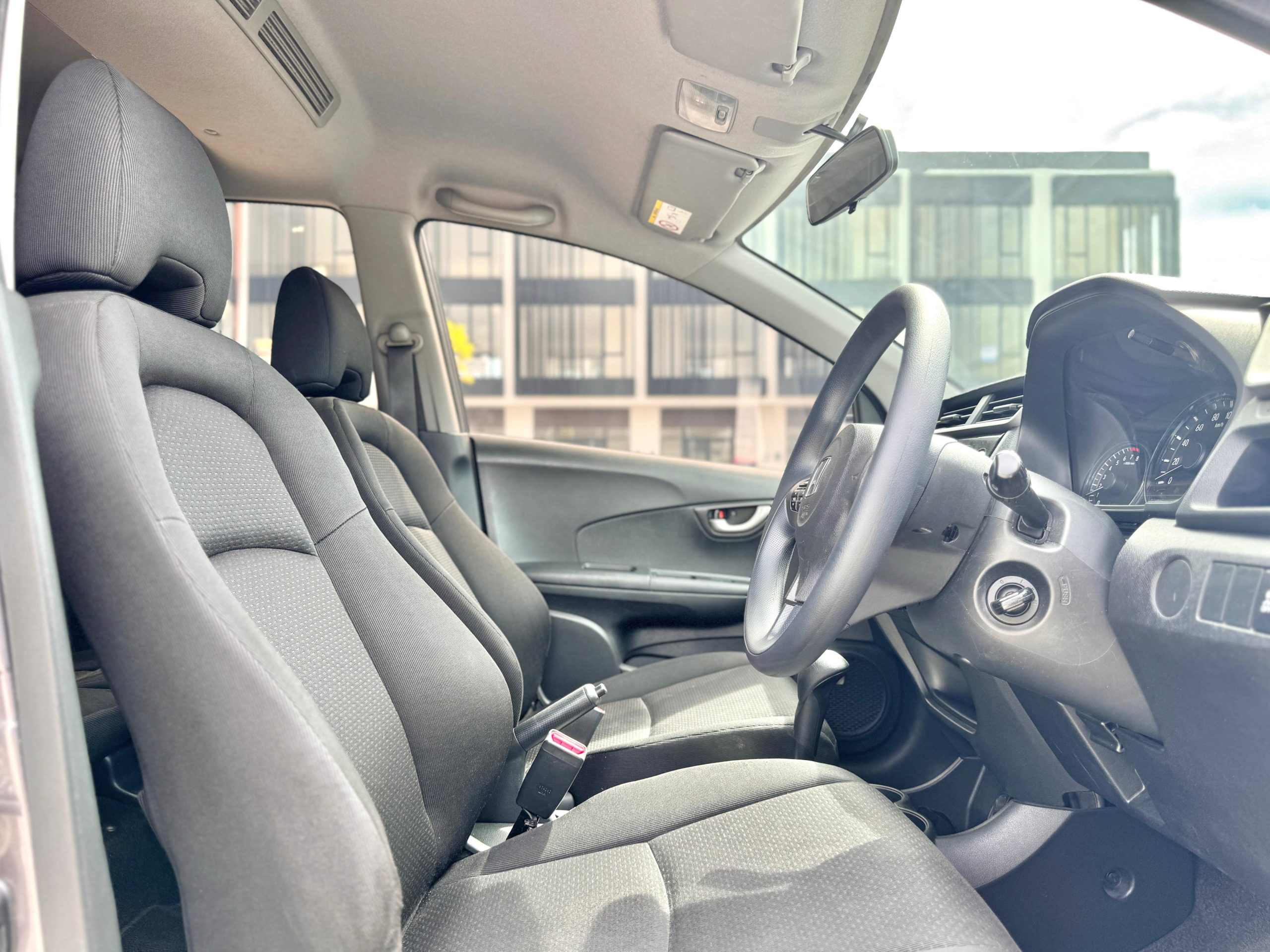 Honda Brv E prestige AT Abu - Gambar 10