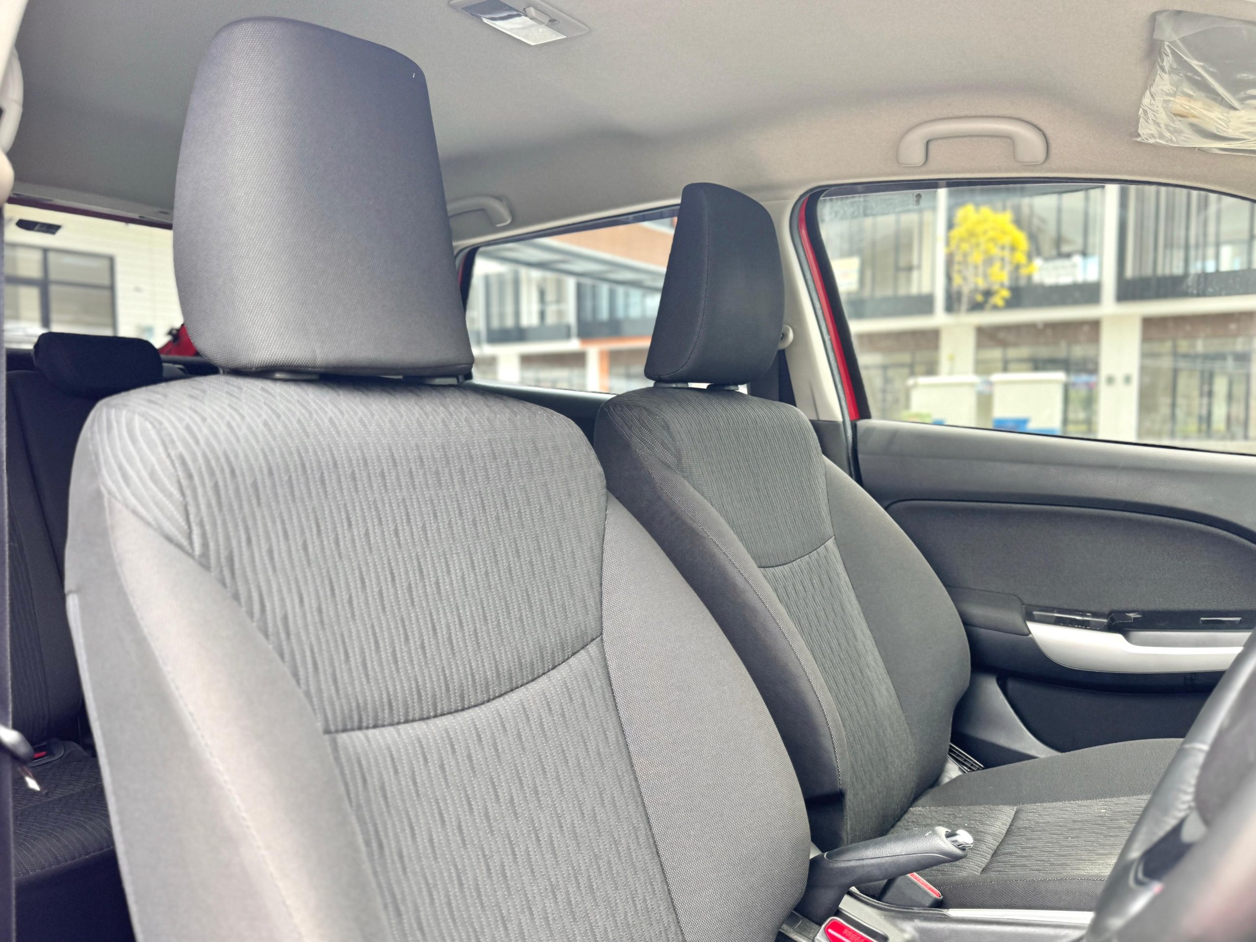 Suzuki Baleno Hb AT Merah - Gambar 11