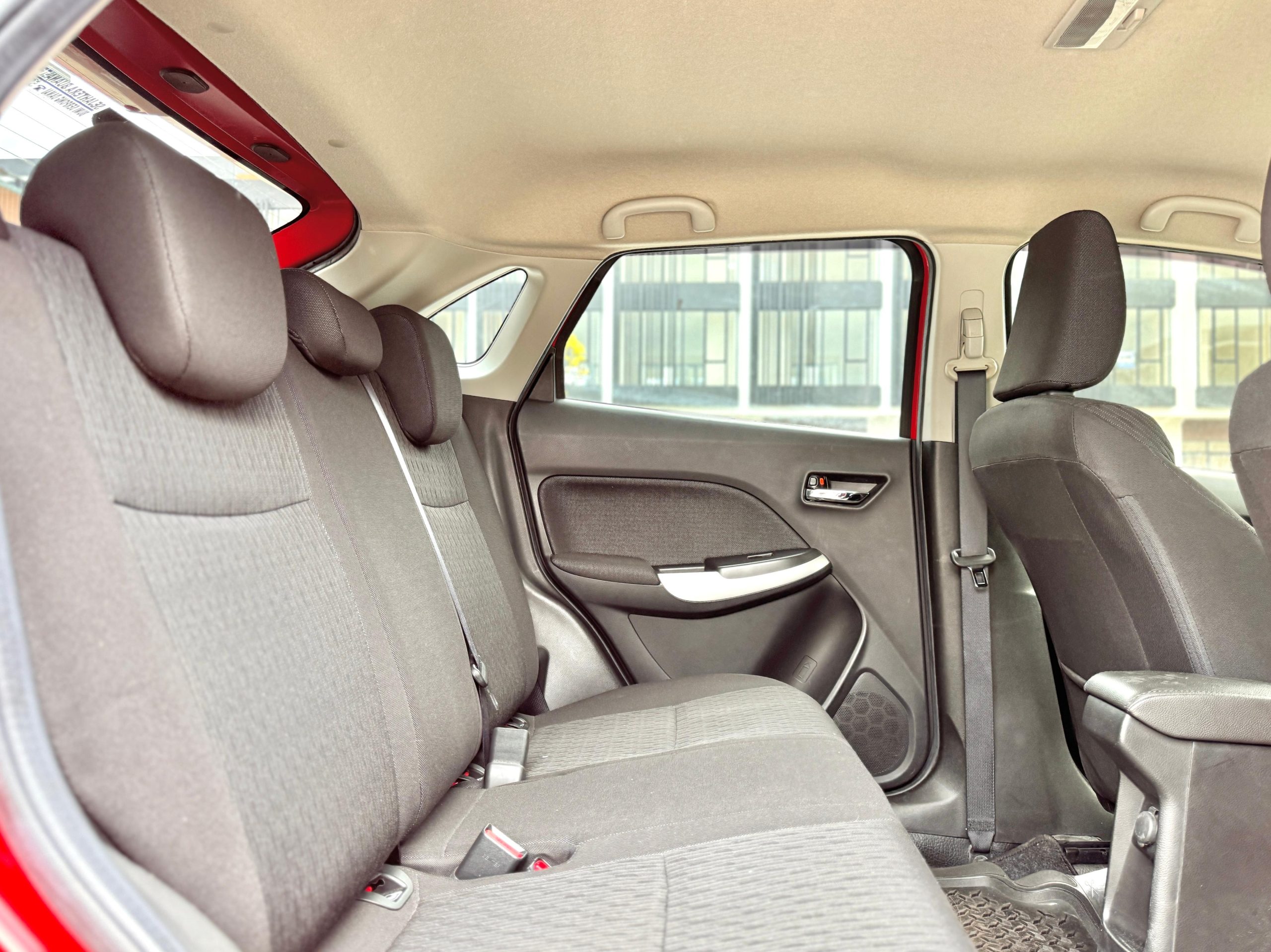 Suzuki Baleno Hb AT Merah - Gambar 12