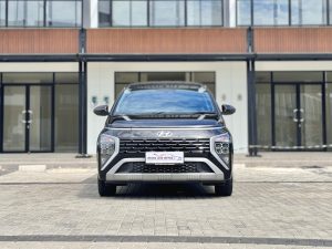 Hyundai Stargazer Prime AT Hitam