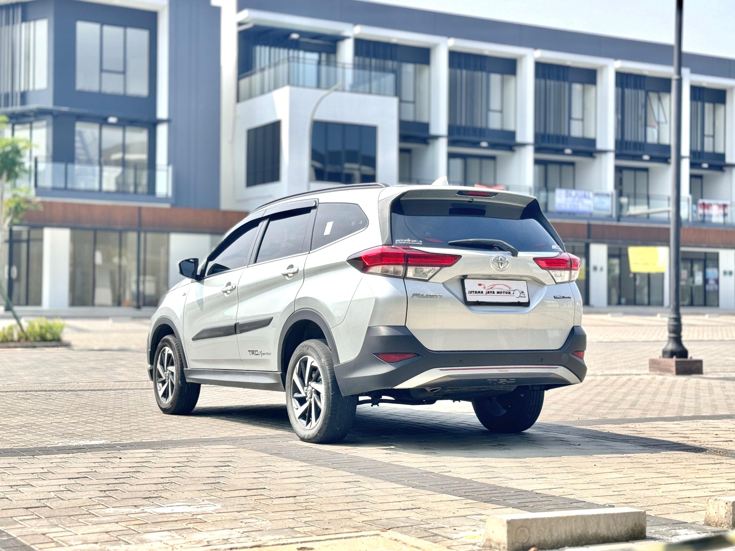 Toyota Rush S TRD AT SILVER - Gambar 6