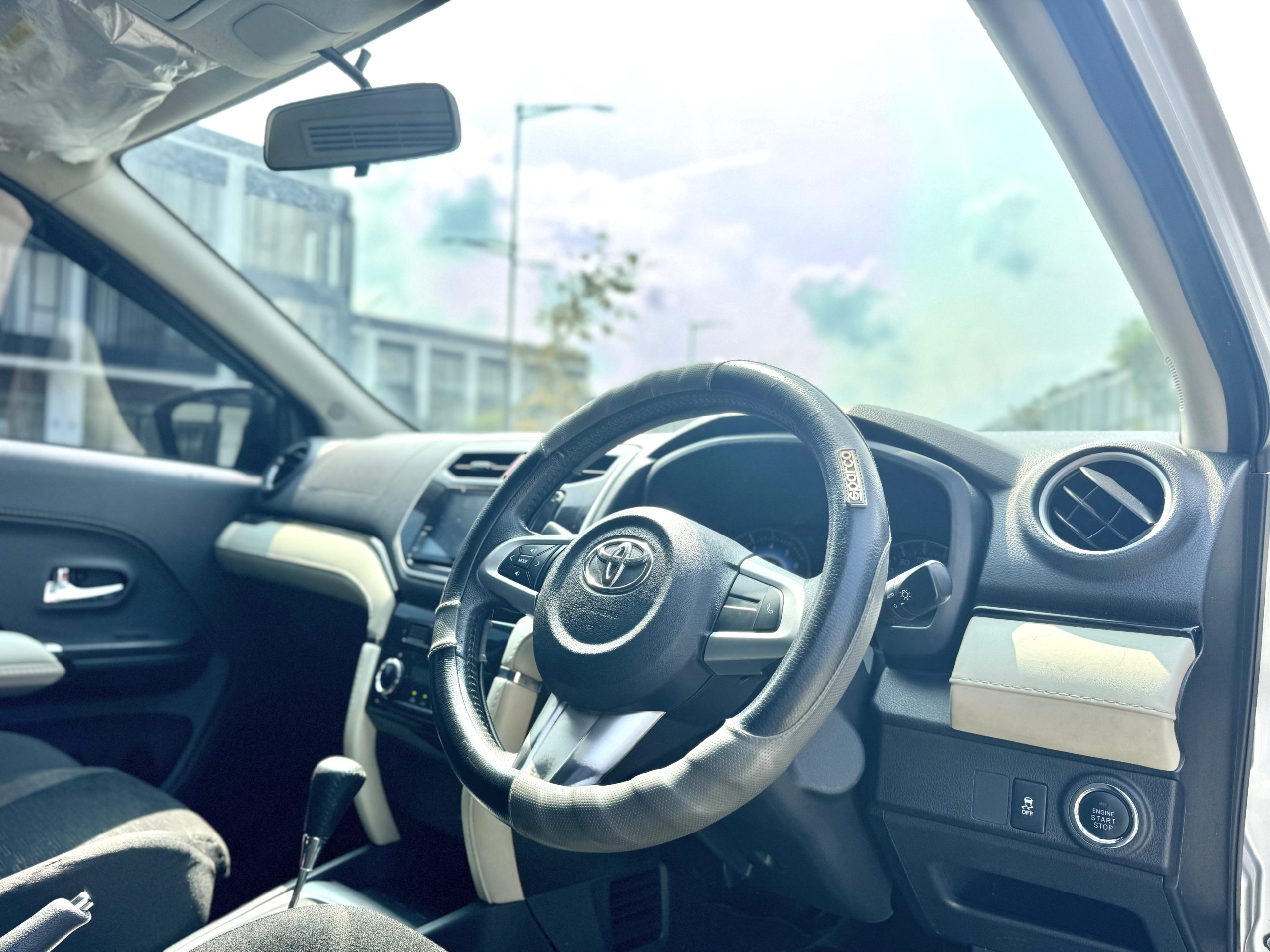 Toyota Rush S TRD AT SILVER - Gambar 10