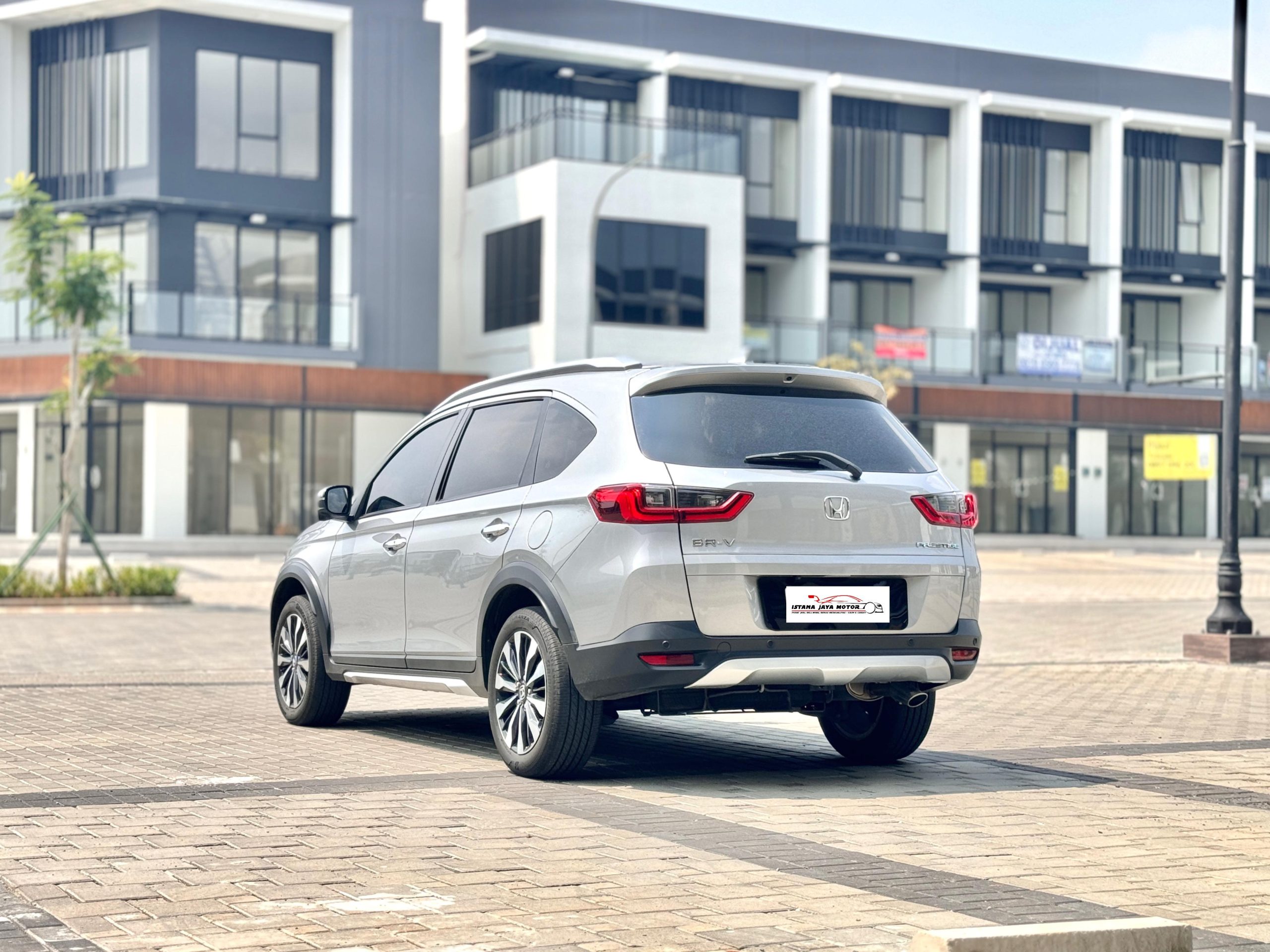 Honda BRV Prestige Sensing AT Silver - Gambar 2