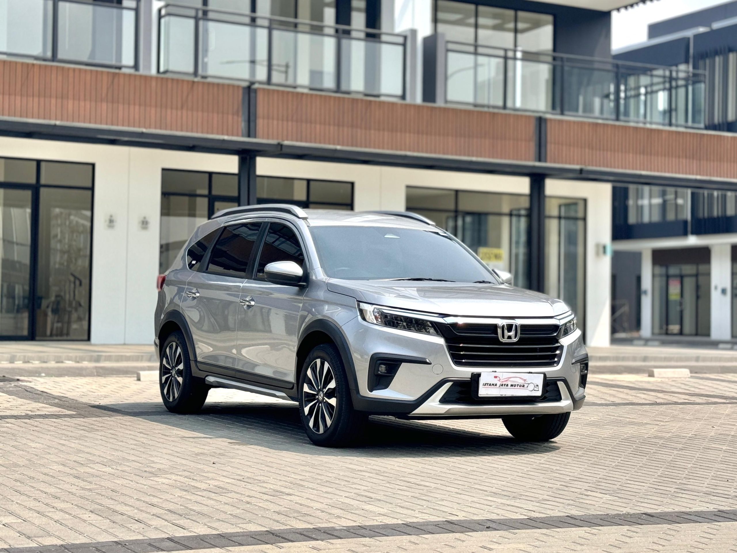 Honda BRV Prestige Sensing AT Silver - Gambar 7