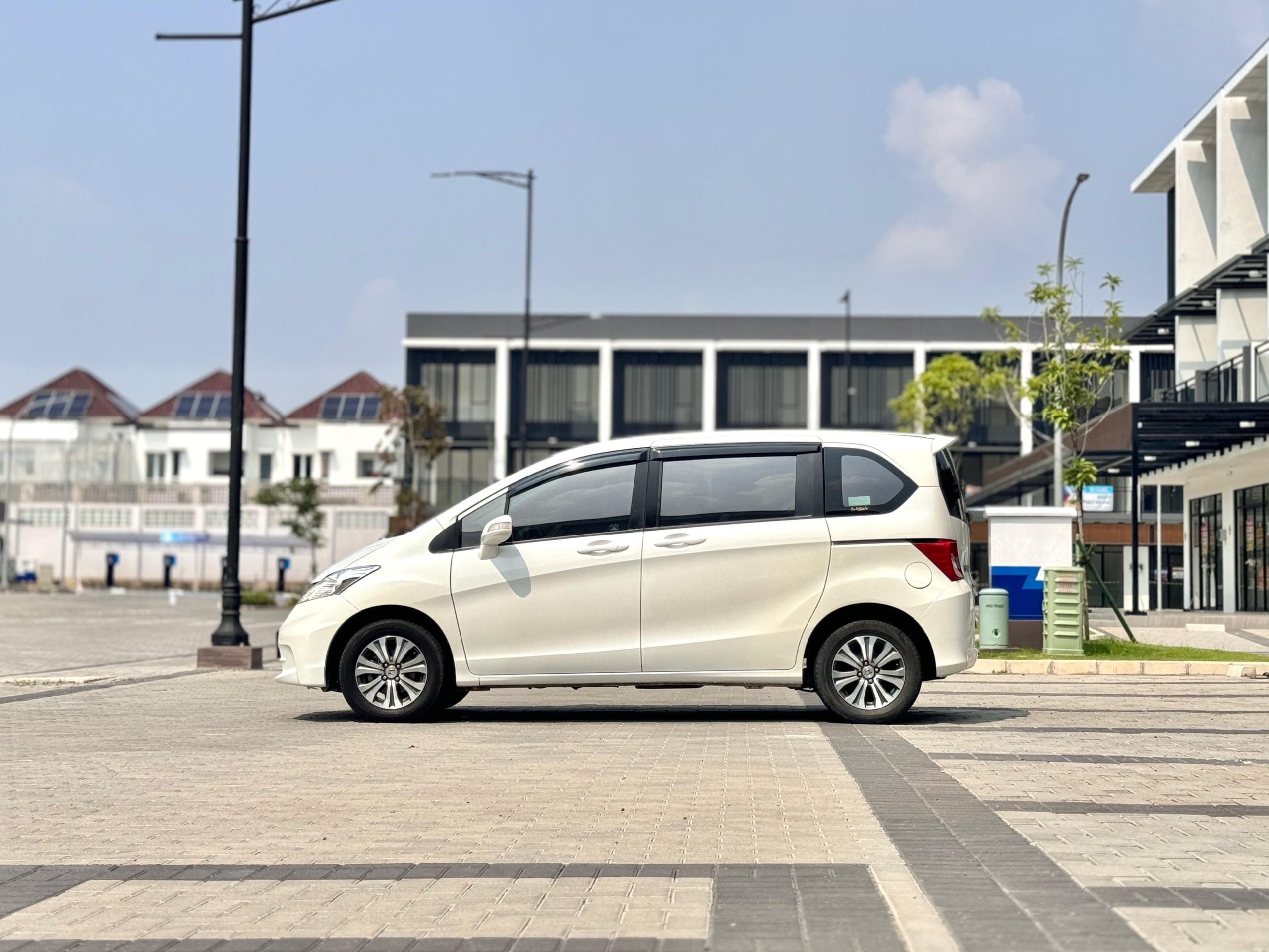 Honda Freed S (acdb) Putih - Gambar 4