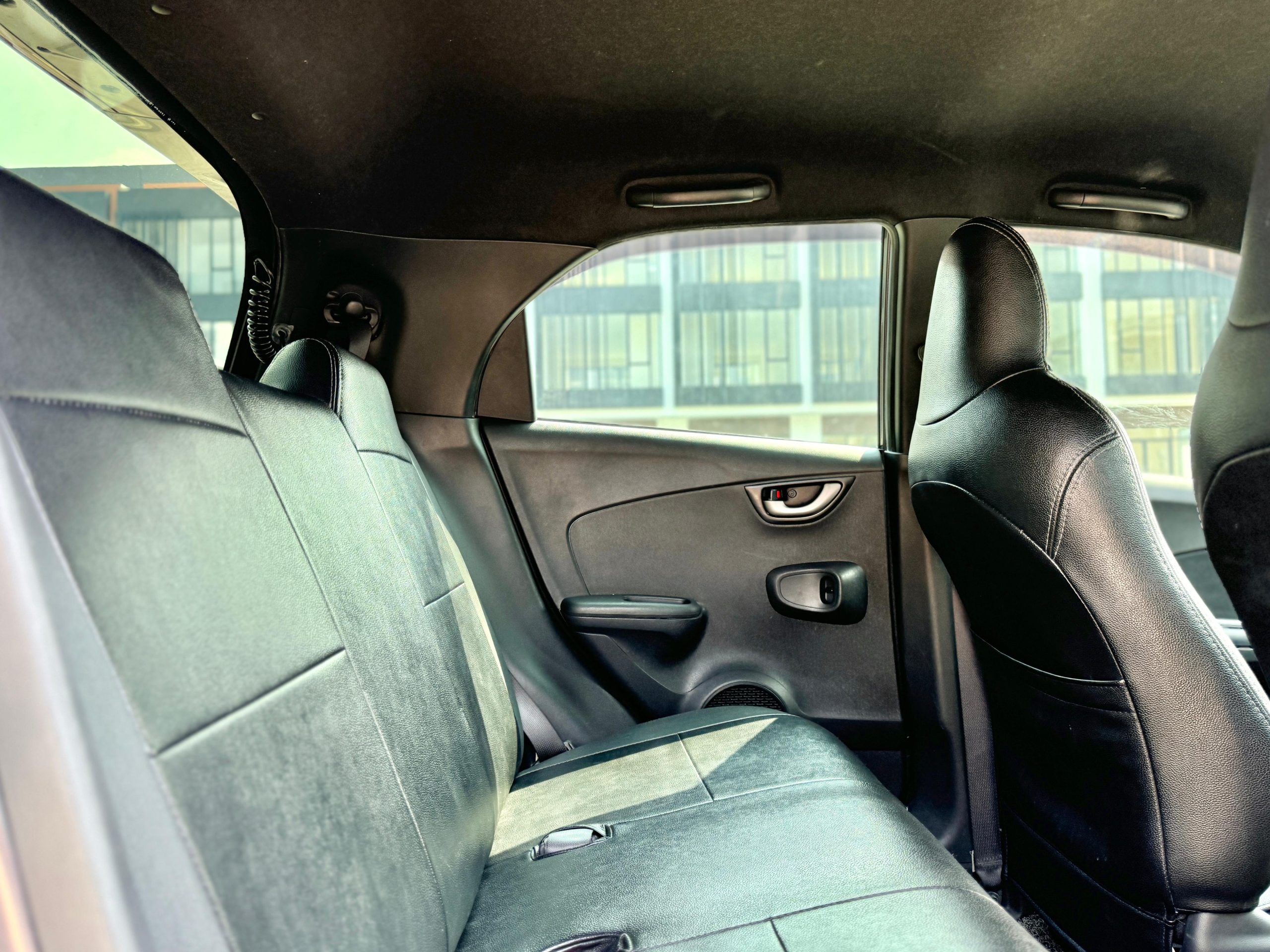 Honda Brio RS AT ABU - Gambar 12